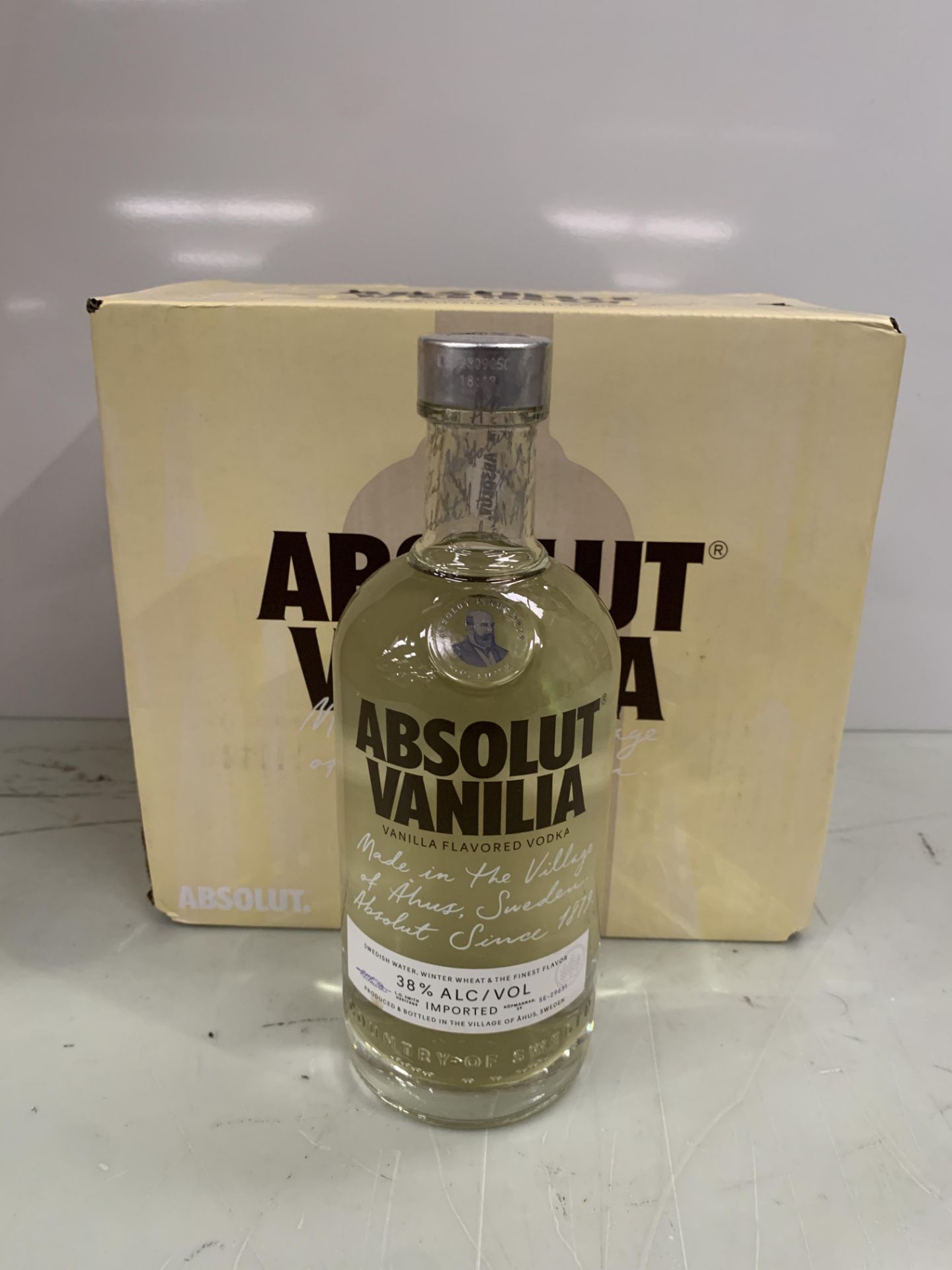1 x Box (six bottles) of Absolut Vanilla Vodka 70cl 38%