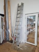 Aluminium triple extending ladder