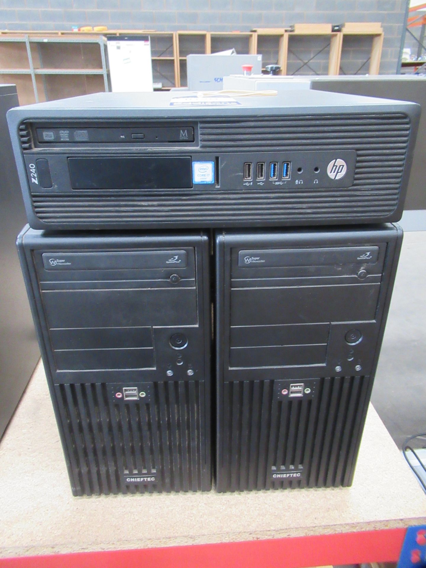 3x PC Towers