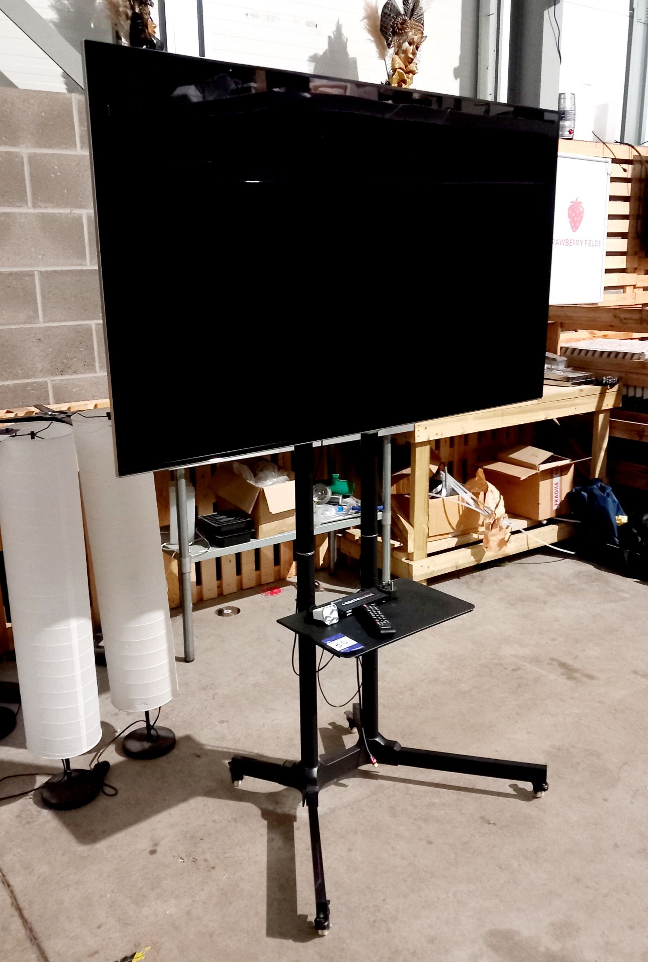 Samsung UE65F8000ST TV & mobile stand - Image 2 of 4