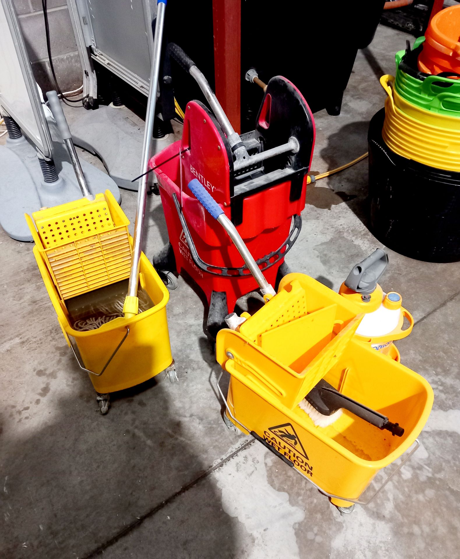 3 x Various mop buckets