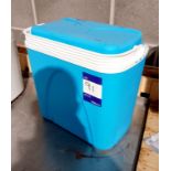 24 Litre cool box