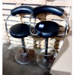 2 x stools