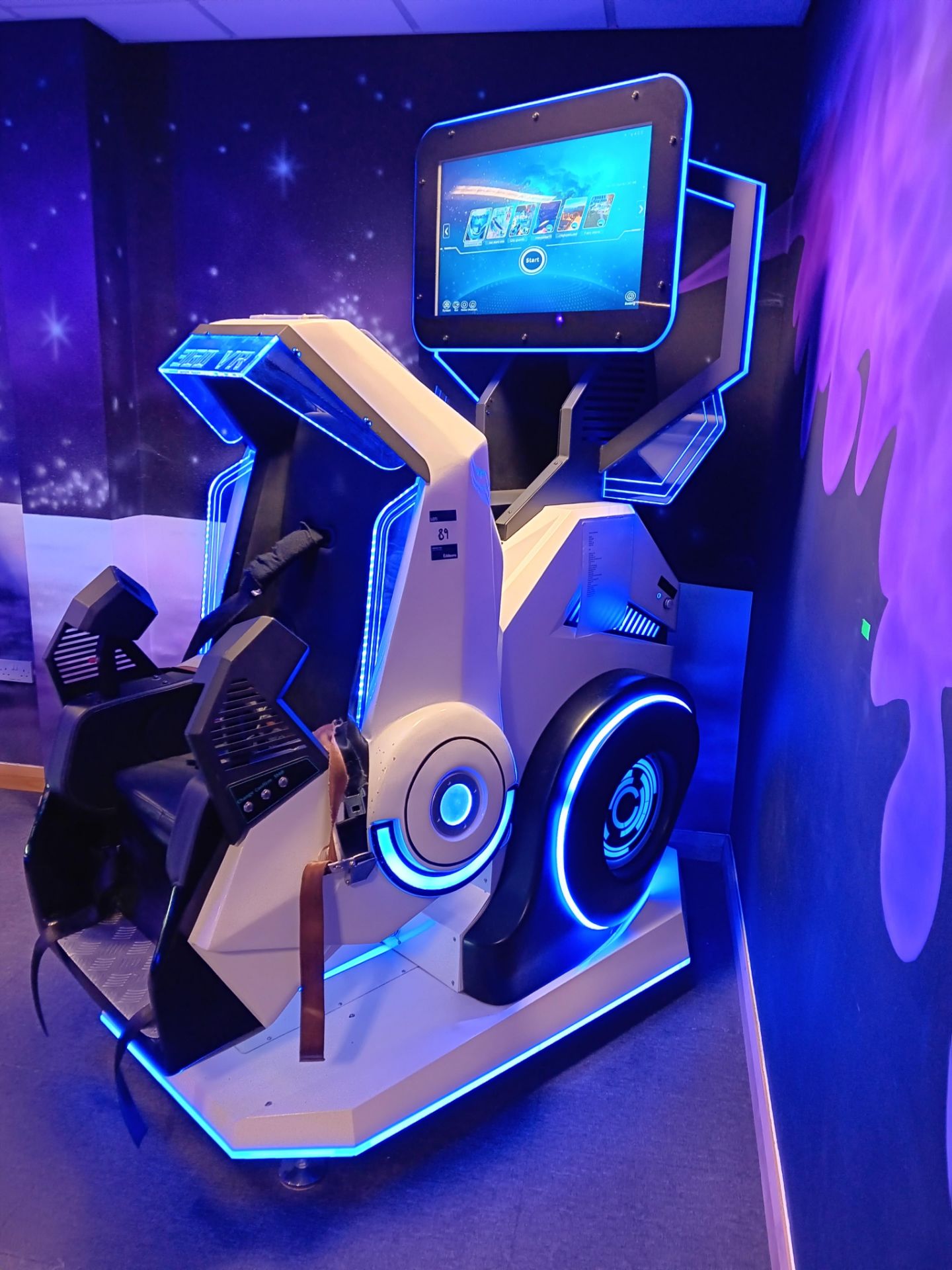 Owatch 360 Degree Rotating VR Chair Roller Coaster Simulator – Cost New £14,400 – Buyer to