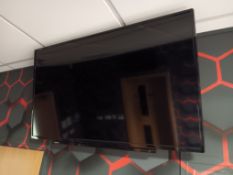 Toshiba 43” 4K Wall Mounted TV – Buyer to disconnect & remove from wall