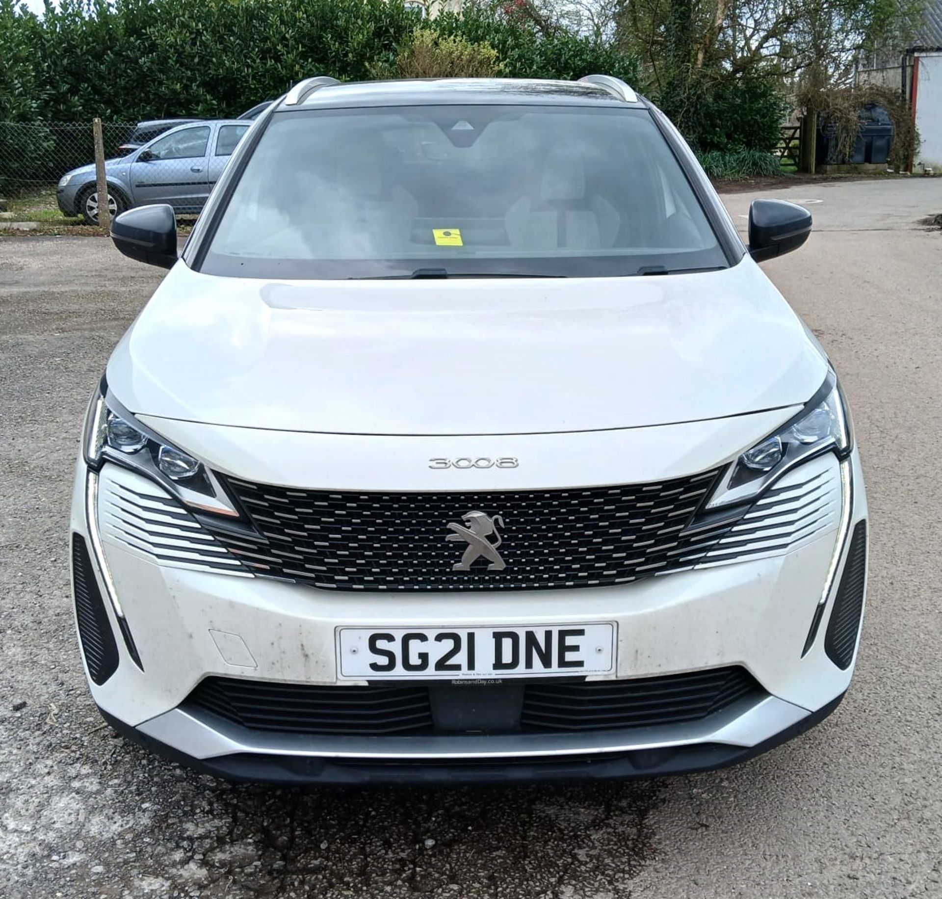 PEUGEOT 3008 ESTATE 1.6 Hybrid 225 GT Premium 5dr e¬EAT8. Registration: SG21 DNE. Date First Registe - Bild 3 aus 18