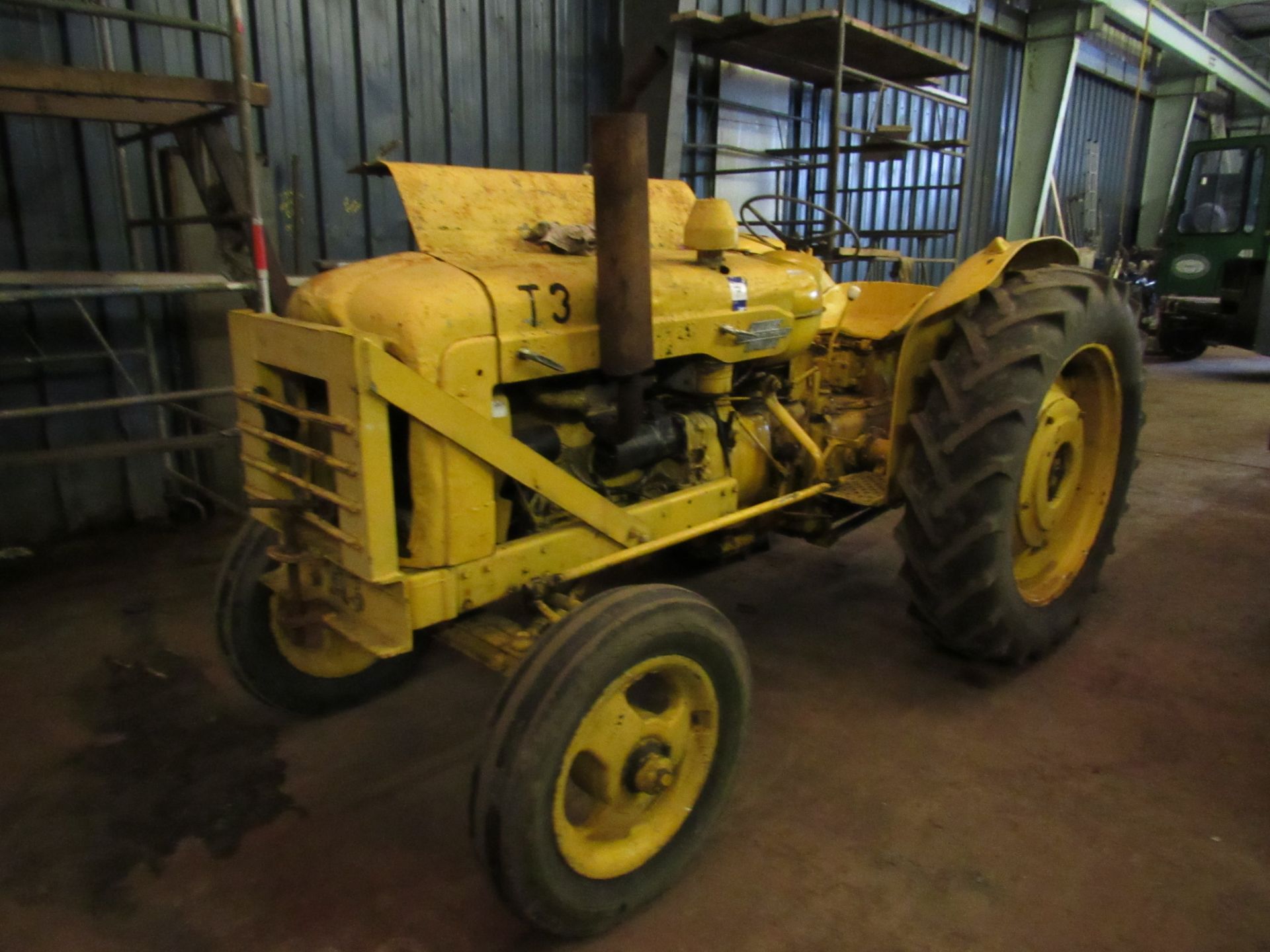 Fordson Power Major Industrial Vintage Tractor - Image 2 of 11