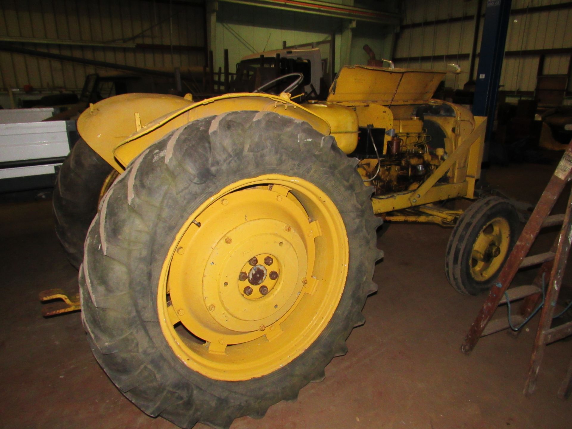 Fordson Power Major Industrial Vintage Tractor - Image 5 of 11