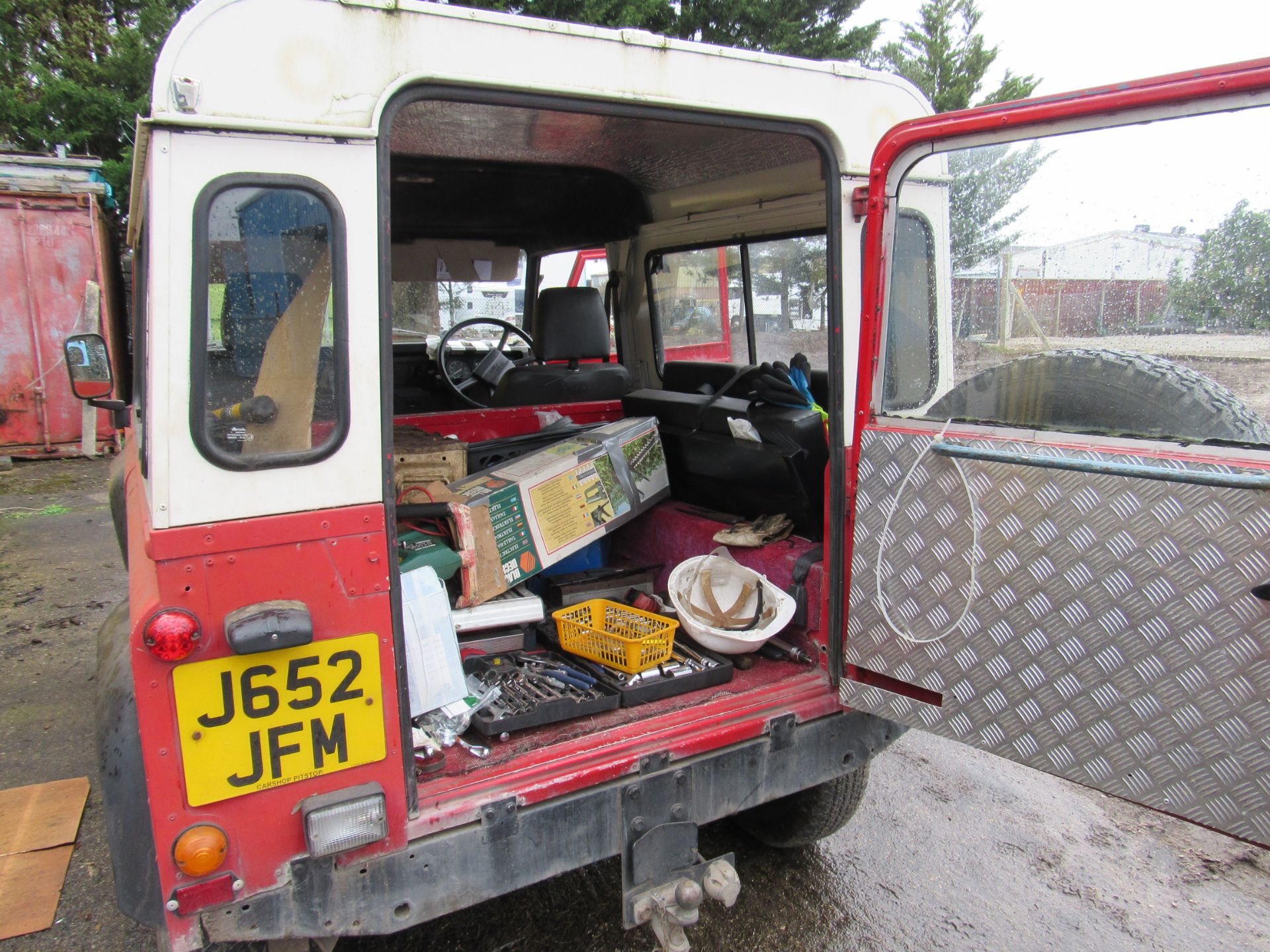 Land Rover Defender 90, Automatic - Image 15 of 24