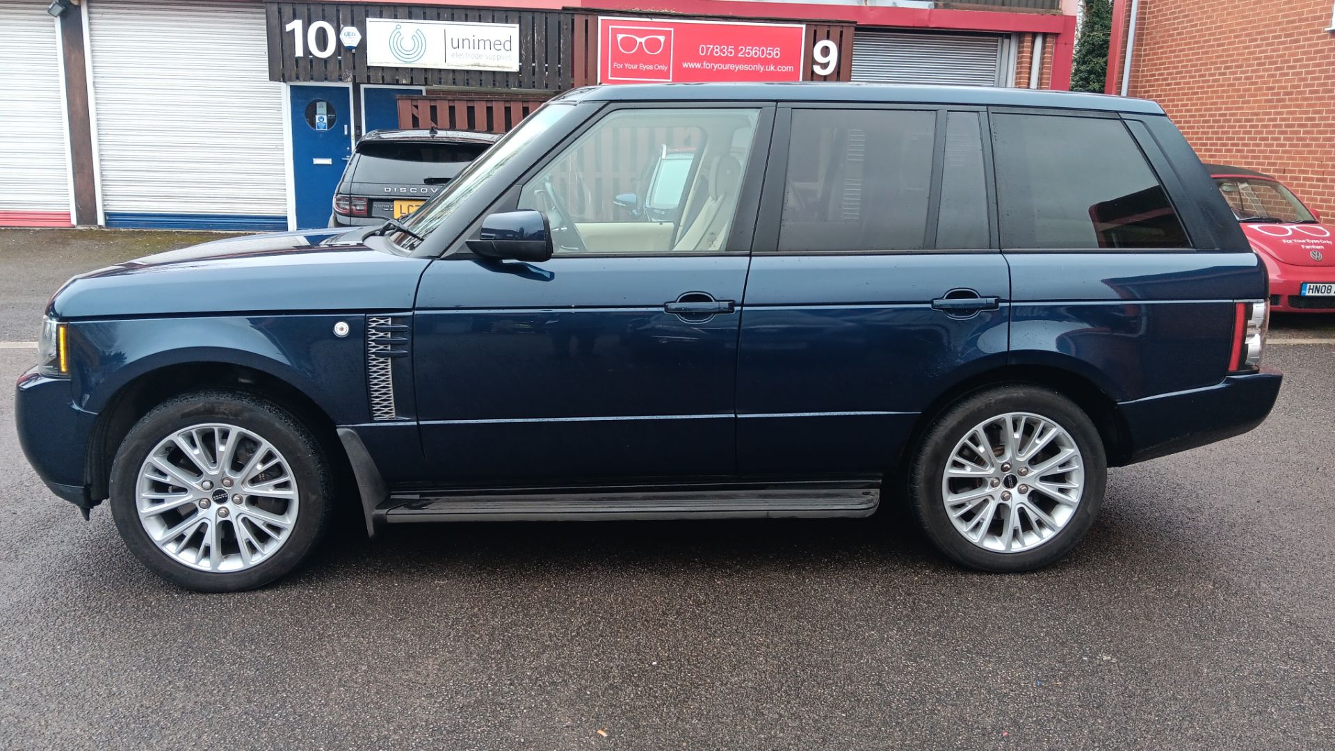 Land Rover Range Rover Special Editions 4.4 TDV8 Westminster 4dr 8 speed Auto, Registration L80 PCG - Image 4 of 28