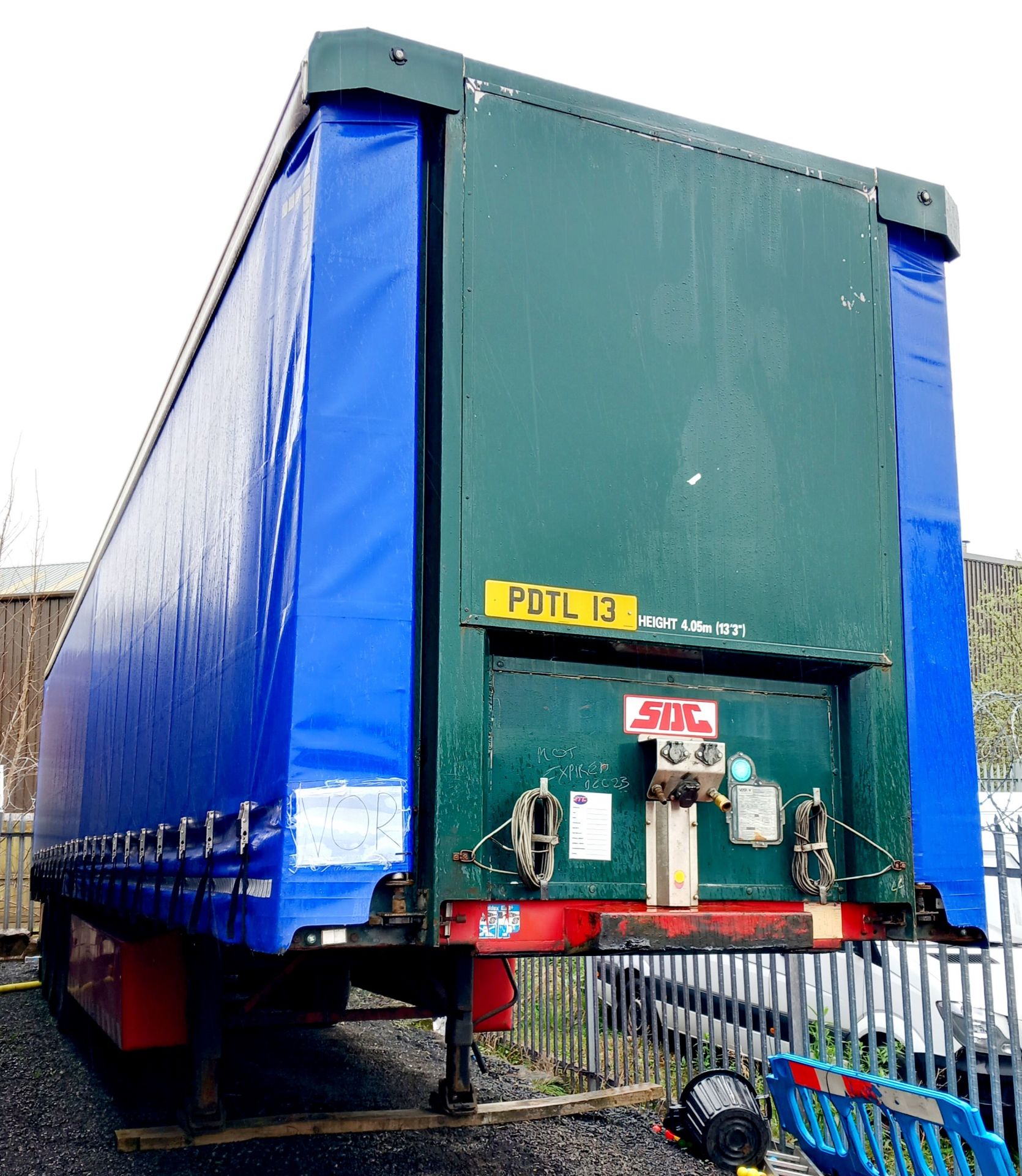 SDC Triaxle curtain Trailer (2009) C278691 MOT Dec 2023