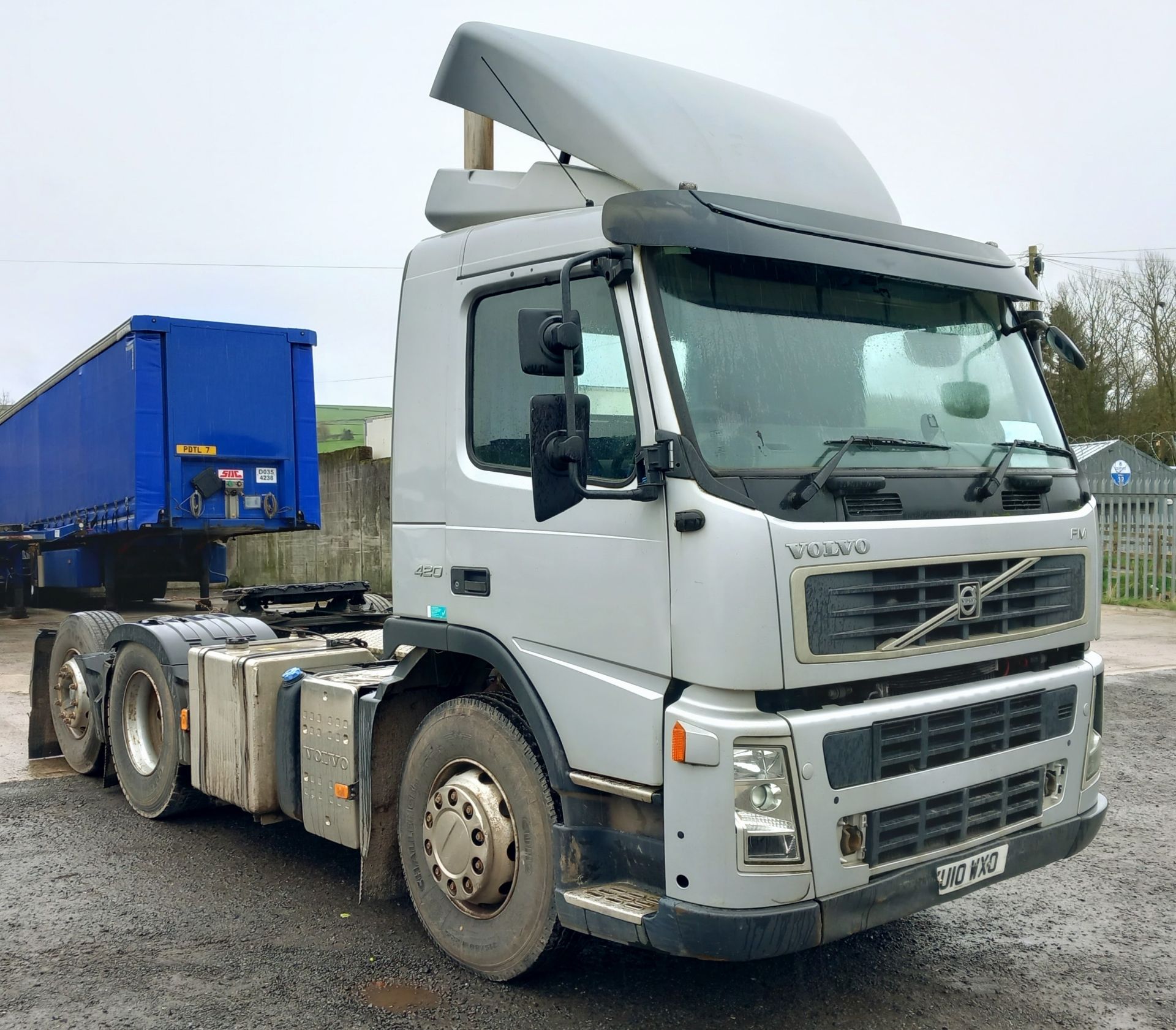 Volvo FM420 6x2 Tractor Unit Day Cab Registration KU10 WXO, 125,695 miles. MOT 31.8.2024