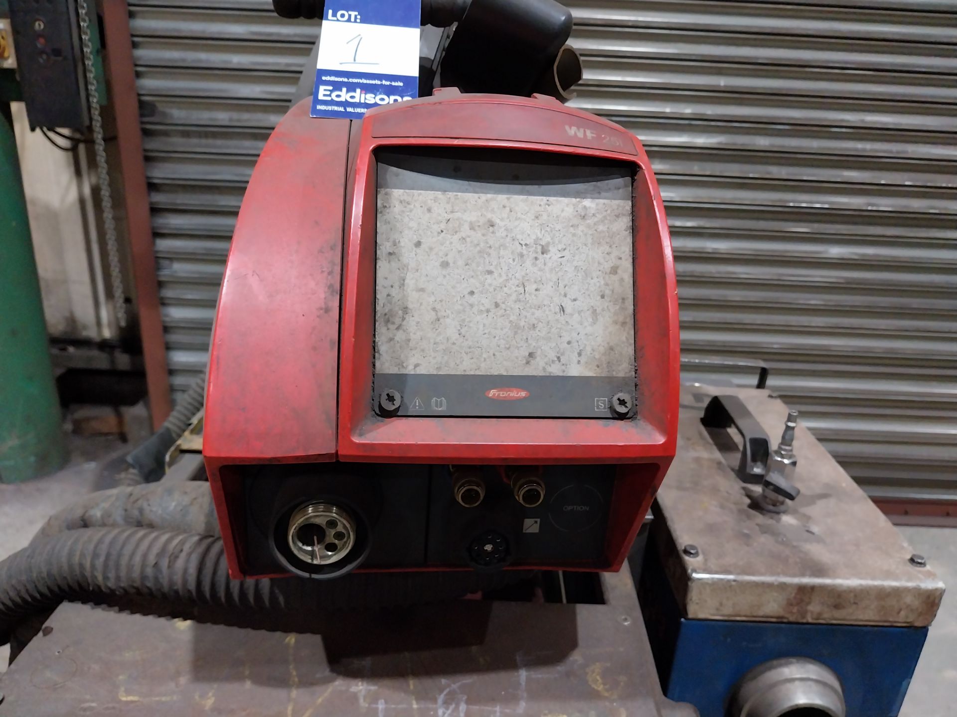 Fronius TPS 400i watercooled mig welder with WF25i wirefeed and Binzel FES-200 W3 extraction unit - Image 11 of 12