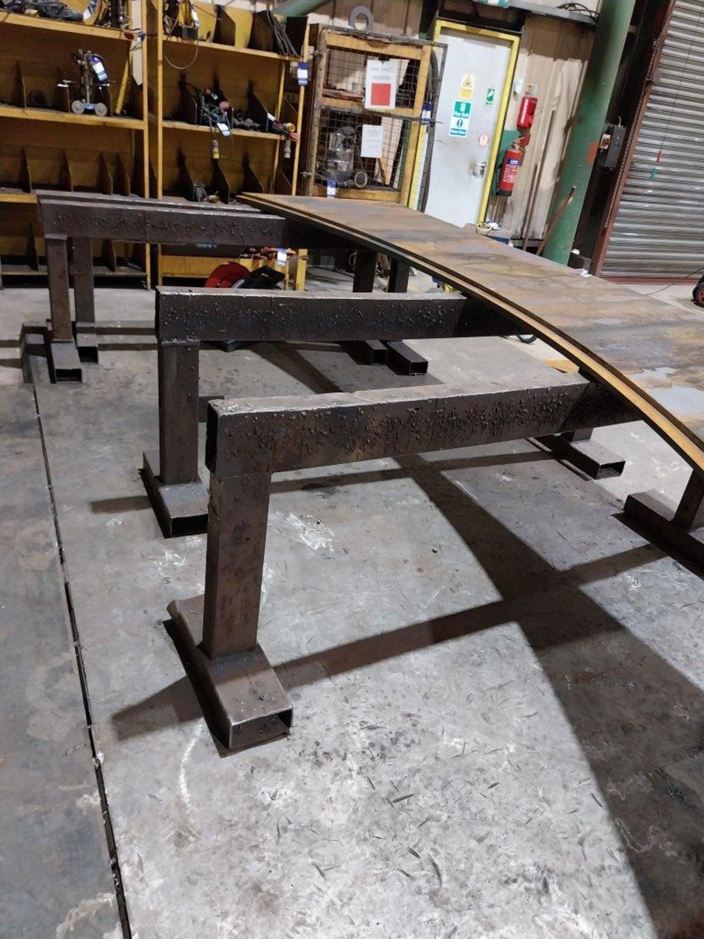 6 Various heavy duty steel trestles (excluding plate)