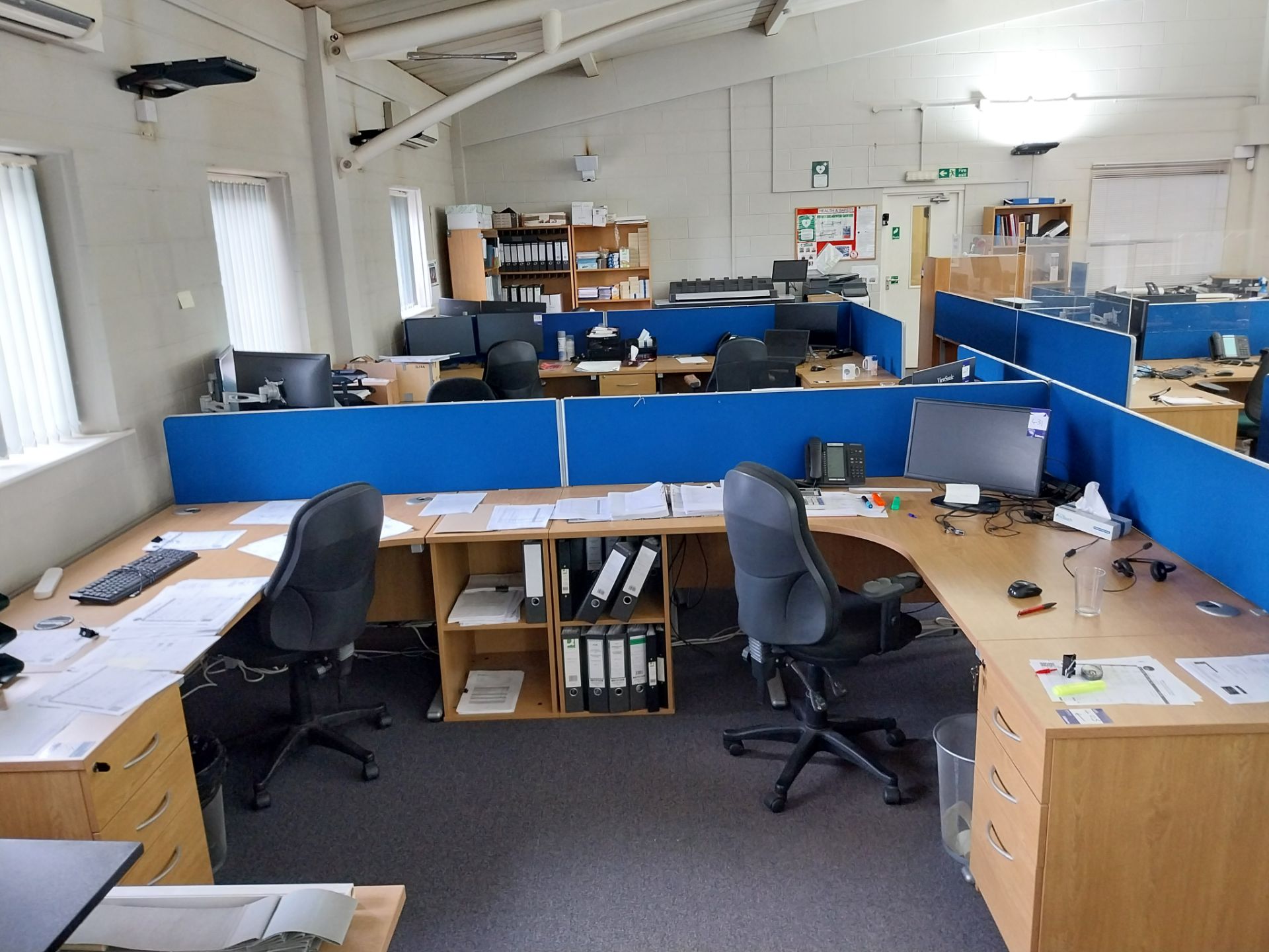 4 x oak effect cantilever desks with 4 x pedestals, 4 x privacy screens, 4 chairs - Image 2 of 2