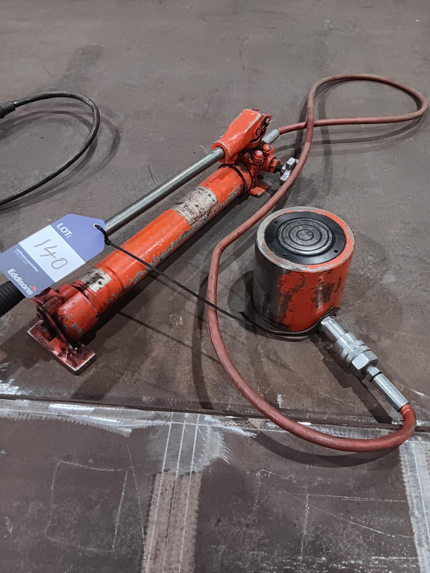 Yale HPS-2/-0 7A hydraulic lifting jack - Image 3 of 3