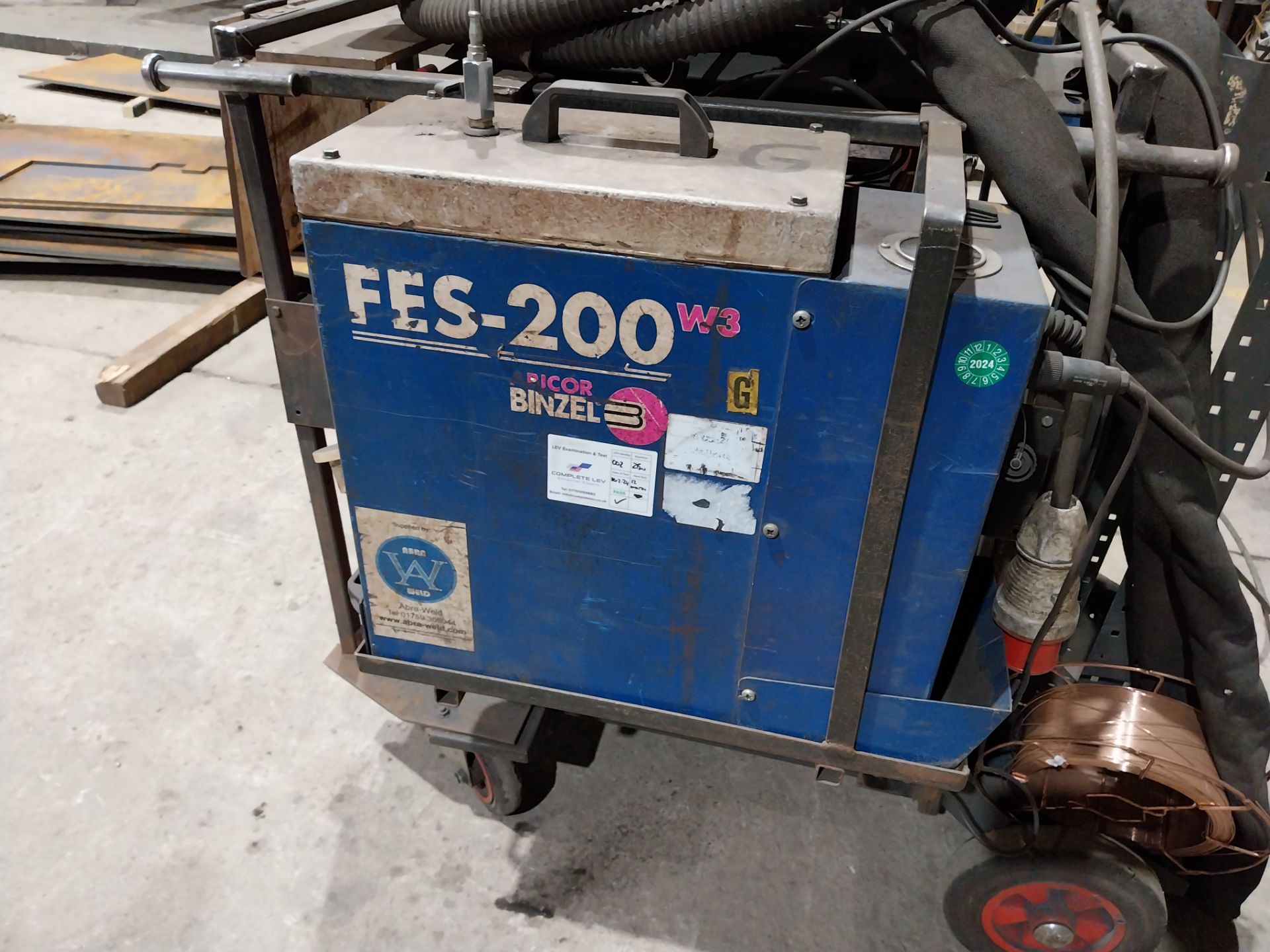 Fronius TPS 400i watercooled mig welder with WF25i wirefeed and Binzel FES-200 W3 extraction unit - Image 8 of 12