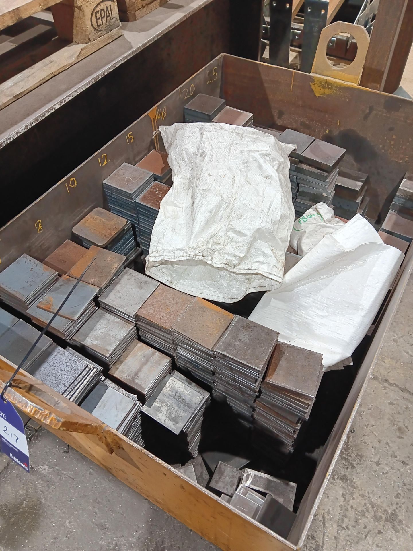 Steel stillage and contents of various thickness plate - Image 3 of 4