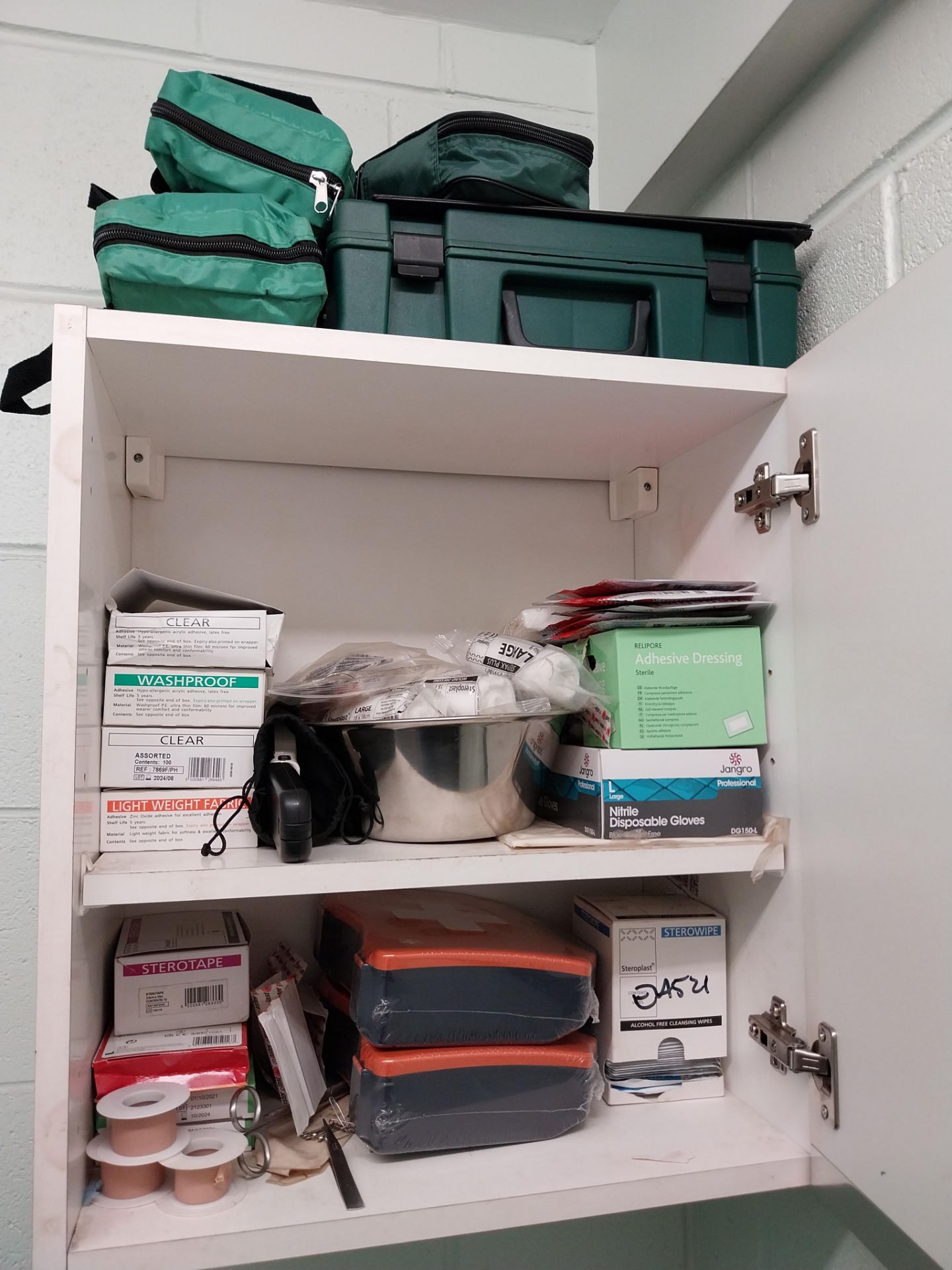 Loose and removable contents of first aid room to include first aid kits, burn shields, masks etc. - Image 2 of 3