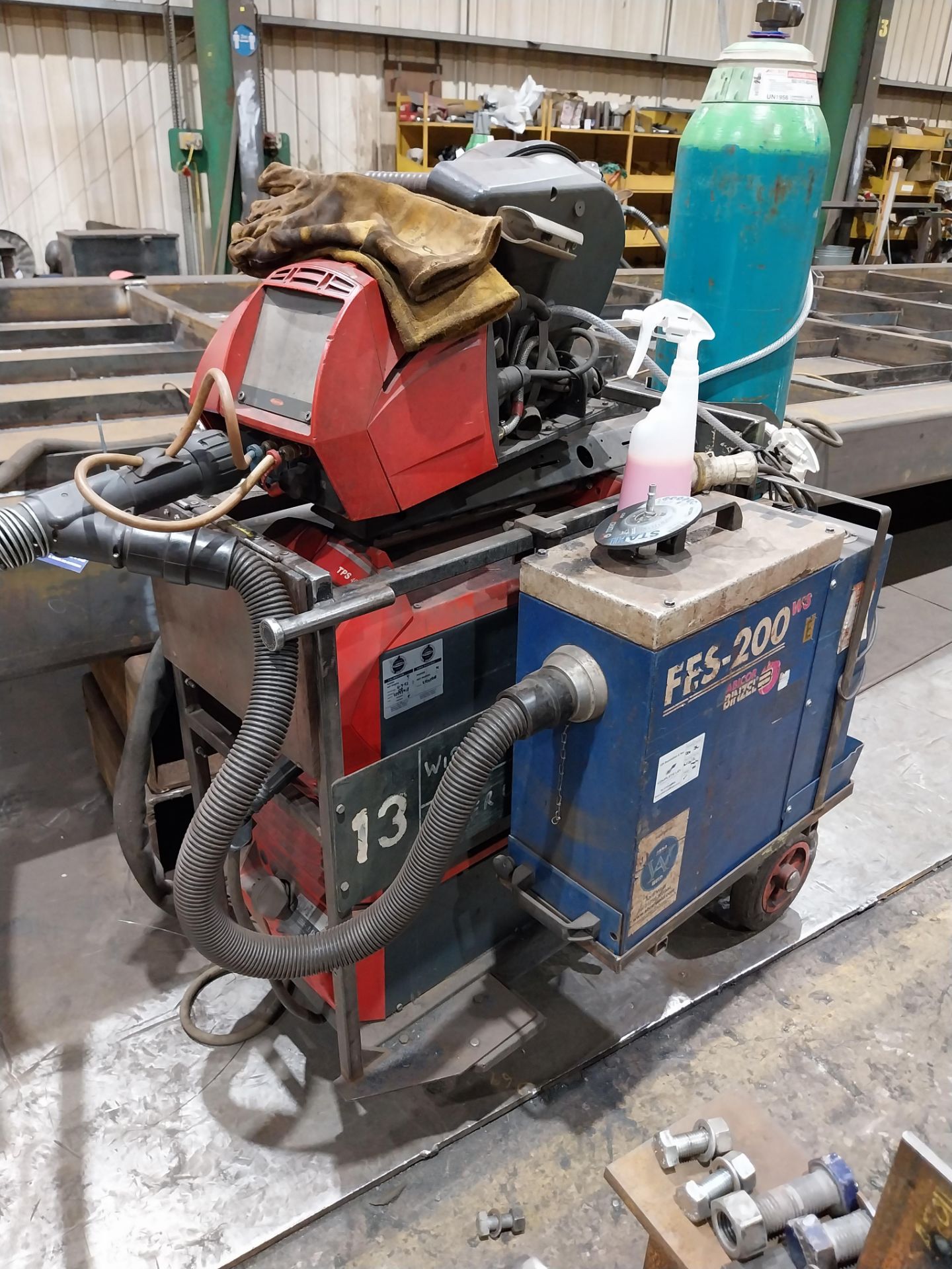 Fronius TPS400i mig welder with wire feed, Binzel FES-200 W3 extractor, torch and clamp (bottle - Image 2 of 9