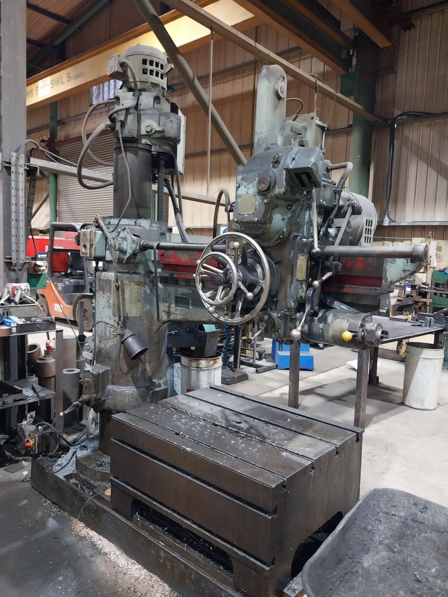 Asquith 21811 radial arm drill with steel block, Serial number 001. 8938, assembly no. FS1548, - Image 6 of 8