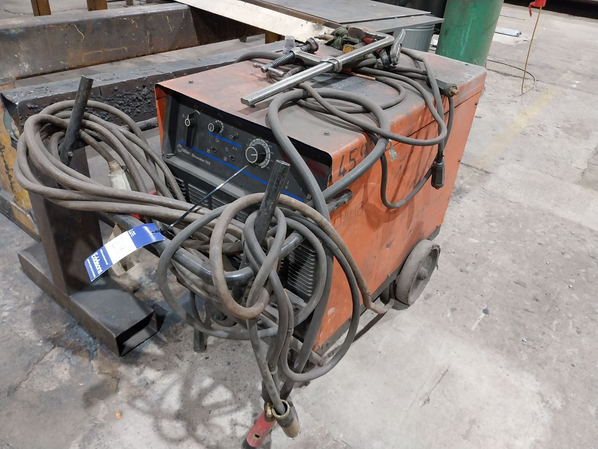 Miller dimension 562 welder