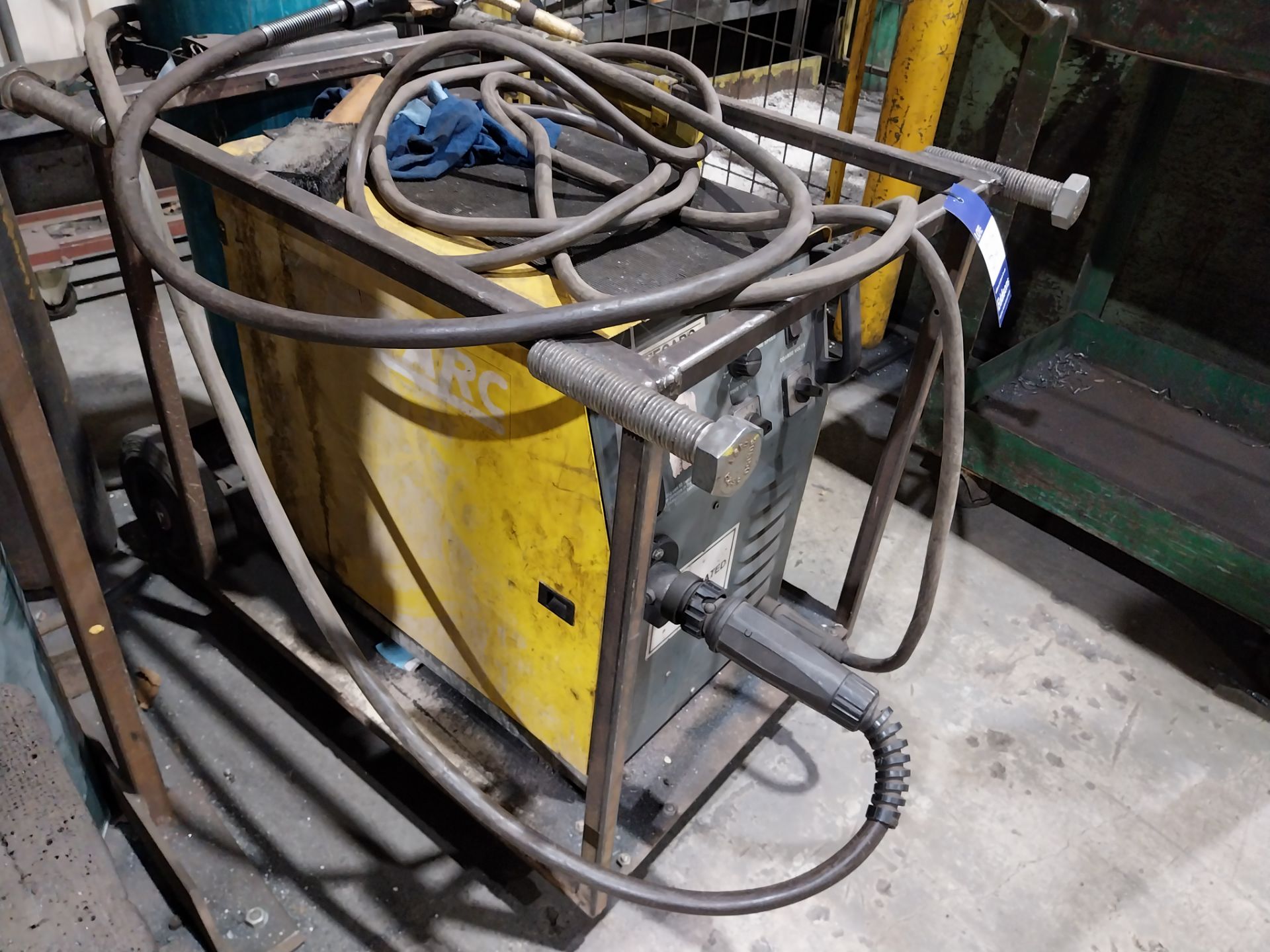 TecArc Synergic mig 423 mig welder with torch and clamp (bottle not included)