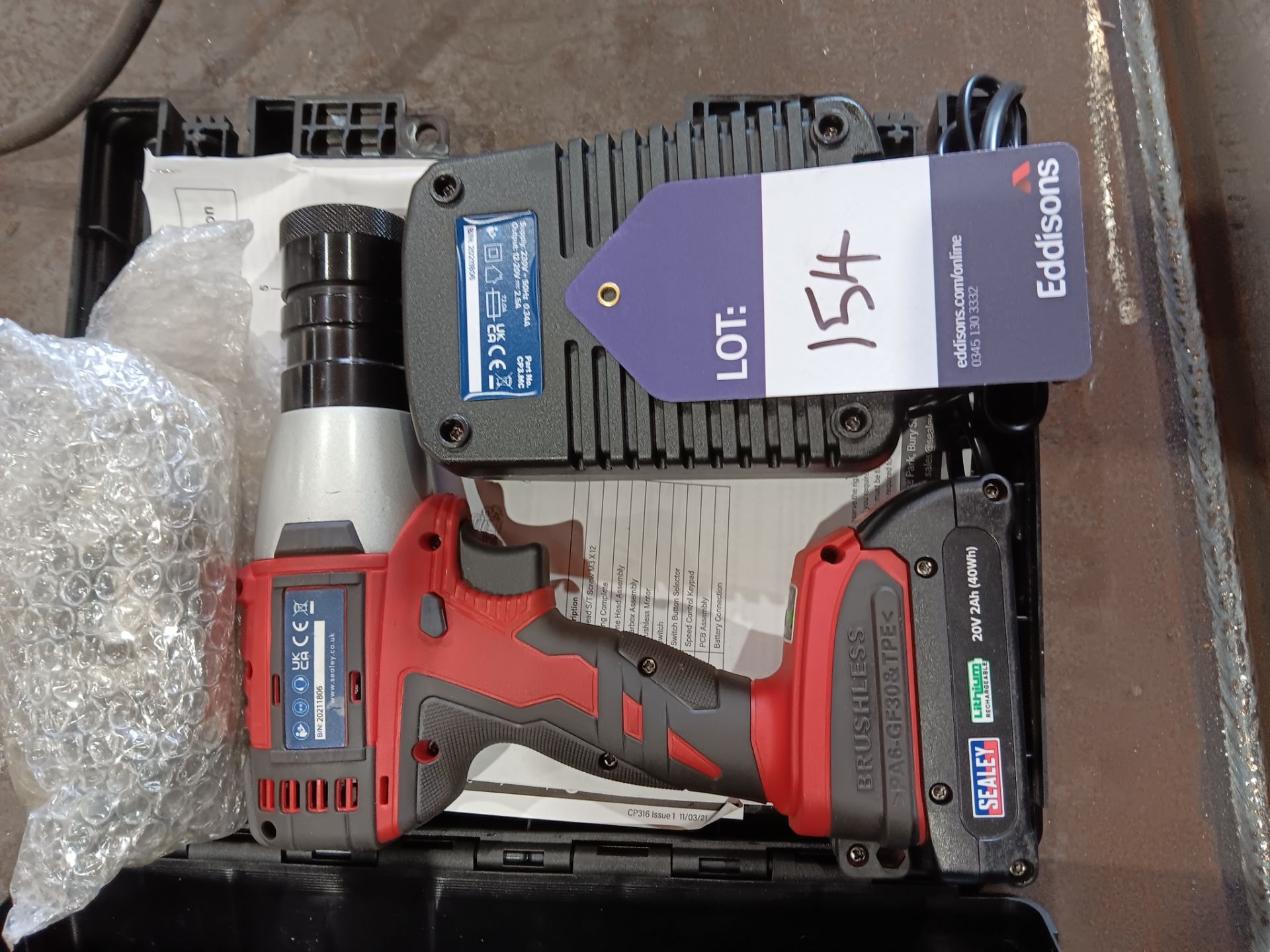 Sealey 20v 2AH lithium ion cordless nut riveter CP316 - Image 2 of 3