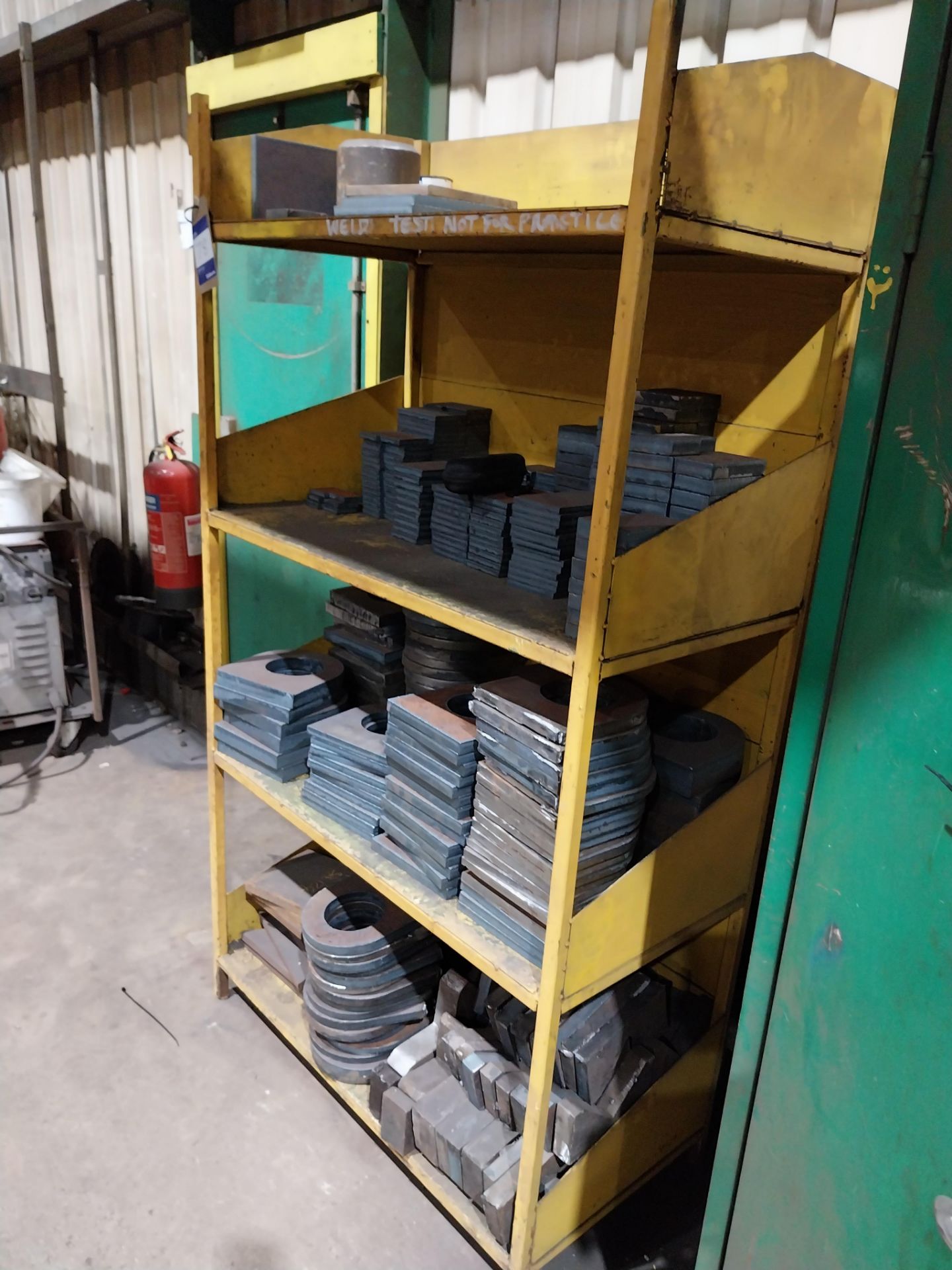 4 tier steel rack with large quantity of cut steel - Image 2 of 2