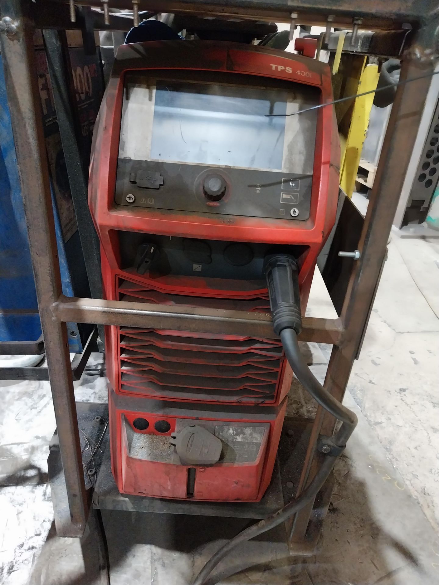 Fronius TPS400i mig welder with wire feed, Binzel FES-200 W3 extractor, torch and clamp (bottle - Image 2 of 9