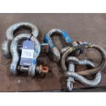 4 Various lifting shackles and ring