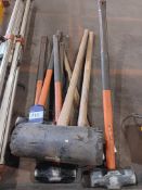 4 x sledgehammers and 1 x rubber mallet