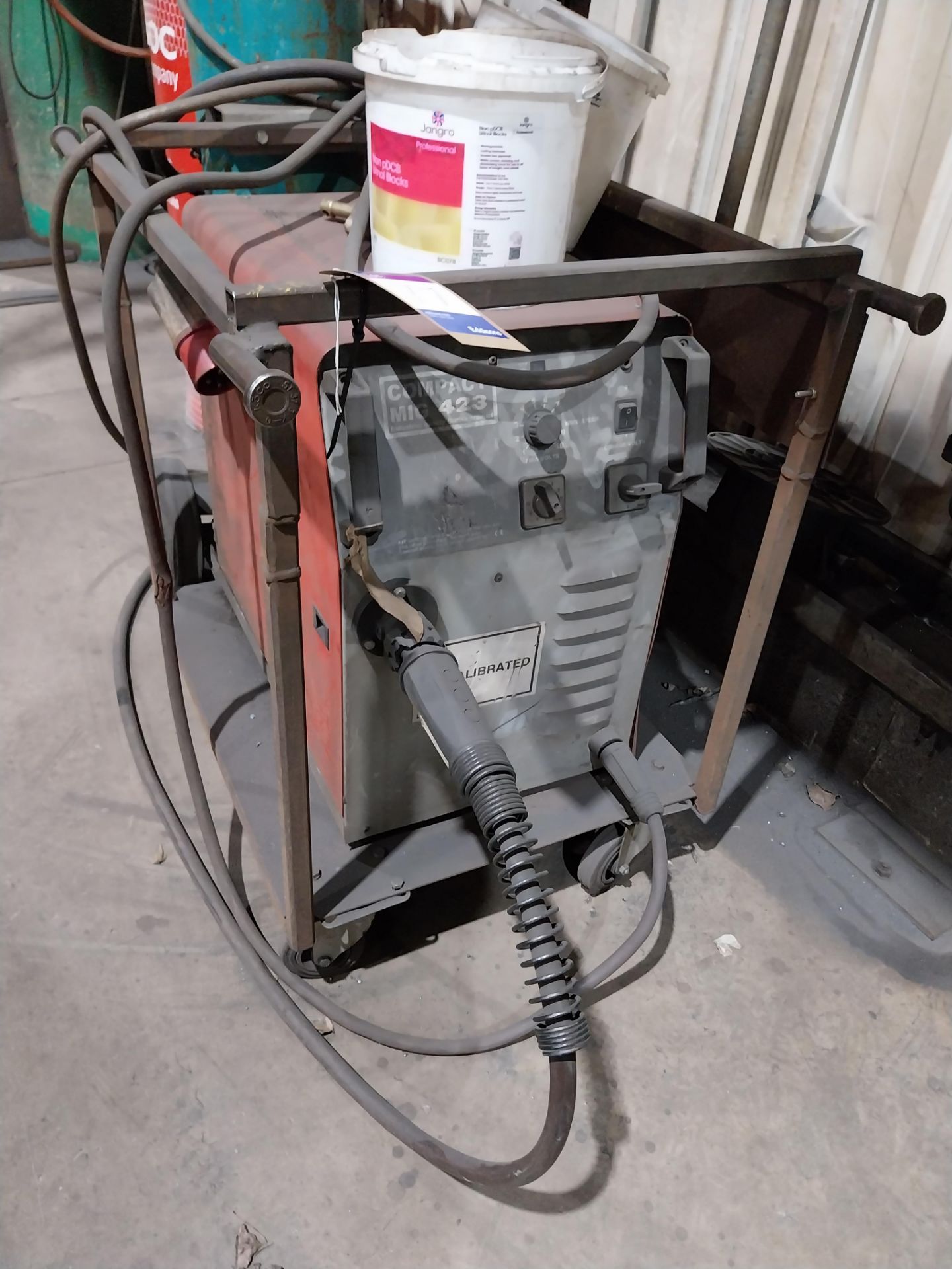 TecArc compact mig 423 mig welder with torch and clamp (bottle not included)