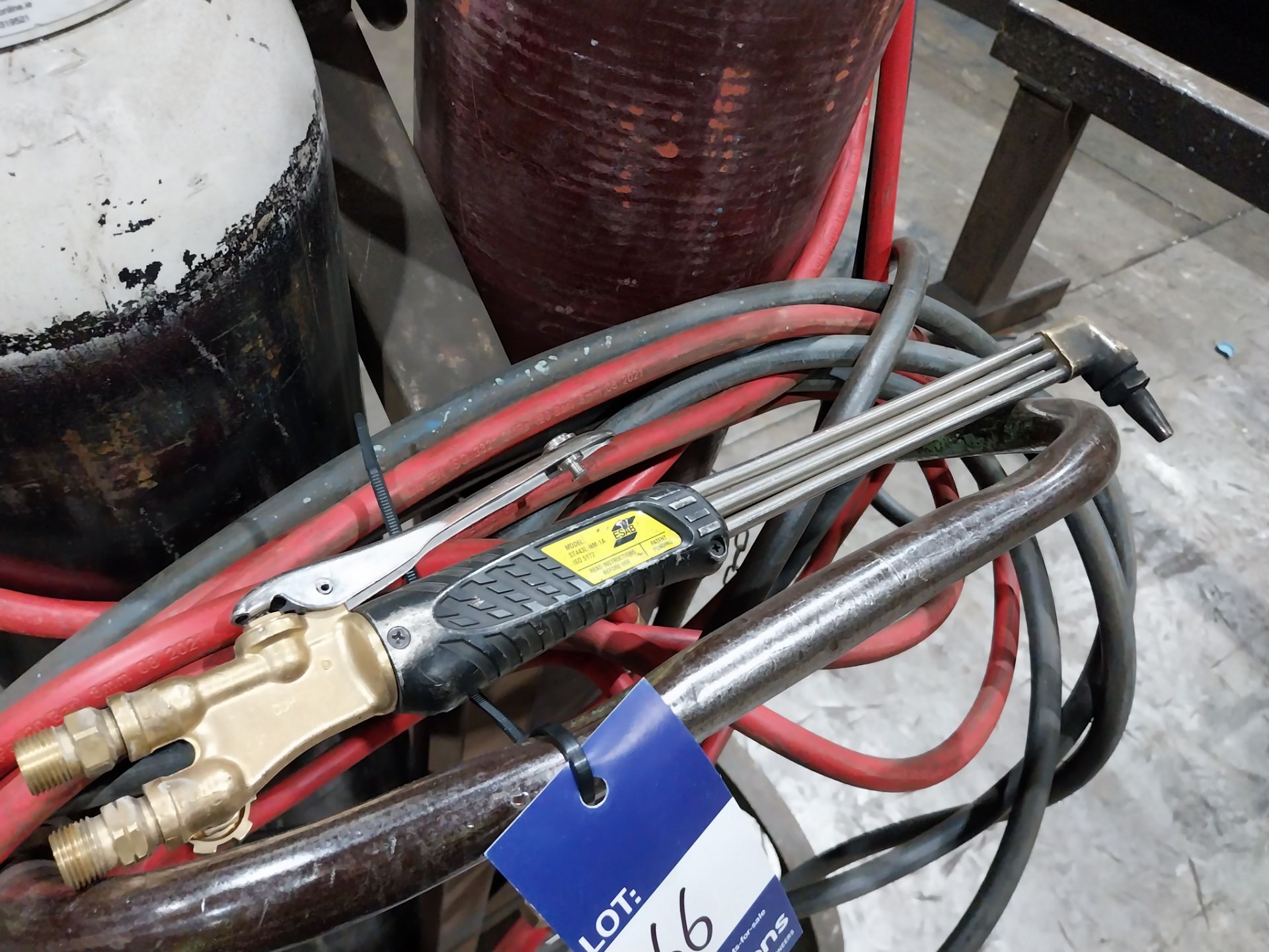 Bottle trolley and Oxy-Acetylene ESAB ST443L-NM-1A torch (bottle not included) - Image 3 of 5