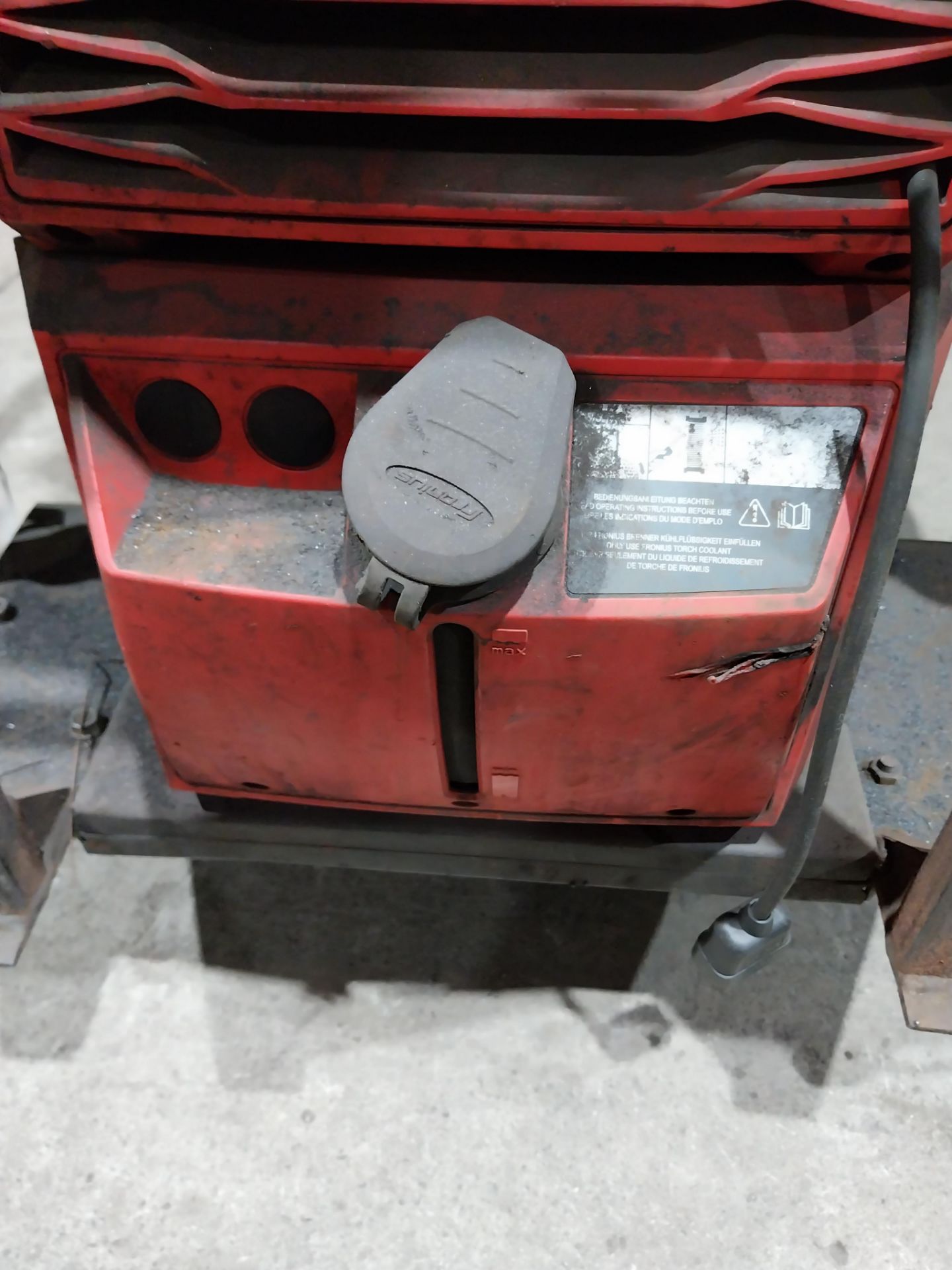 Fronius TPS 400i watercooled mig welder with WF25i wirefeed and Binzel FES-200 W3 extraction unit - Bild 4 aus 12