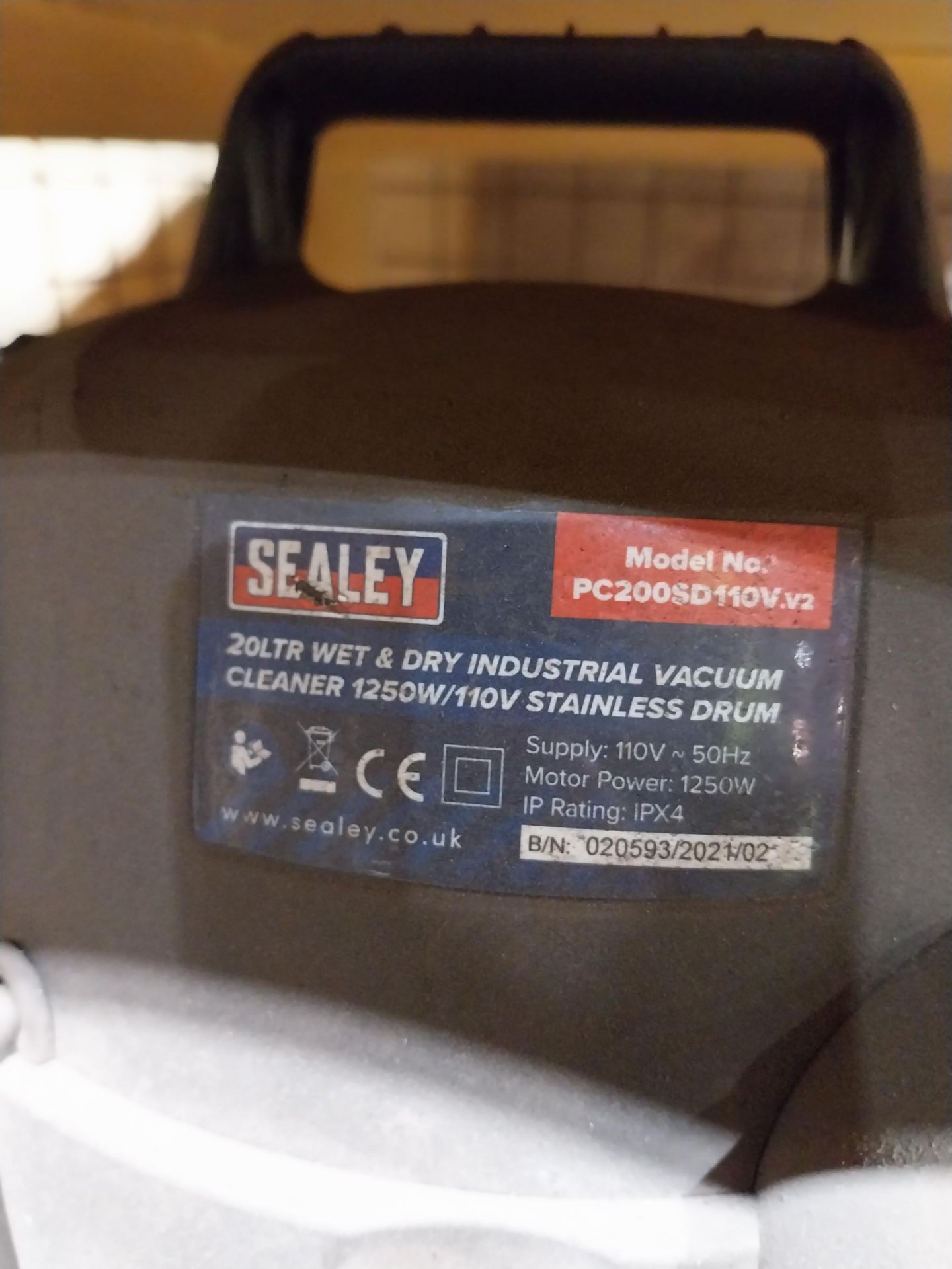 Sealey PC200SD 110v V2 20ltr wet and dry vacuum cleaner 1250w/110v - Image 2 of 2