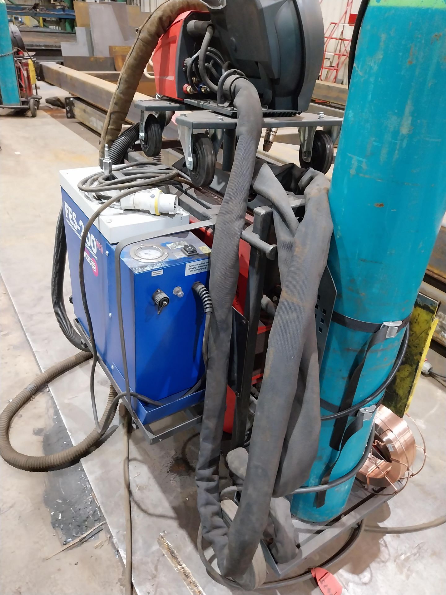 Fronius Transsteel 5000 Pulse mig welder with VR5000 wire feed, FES-200 W3 extractor, torch and - Bild 7 aus 8