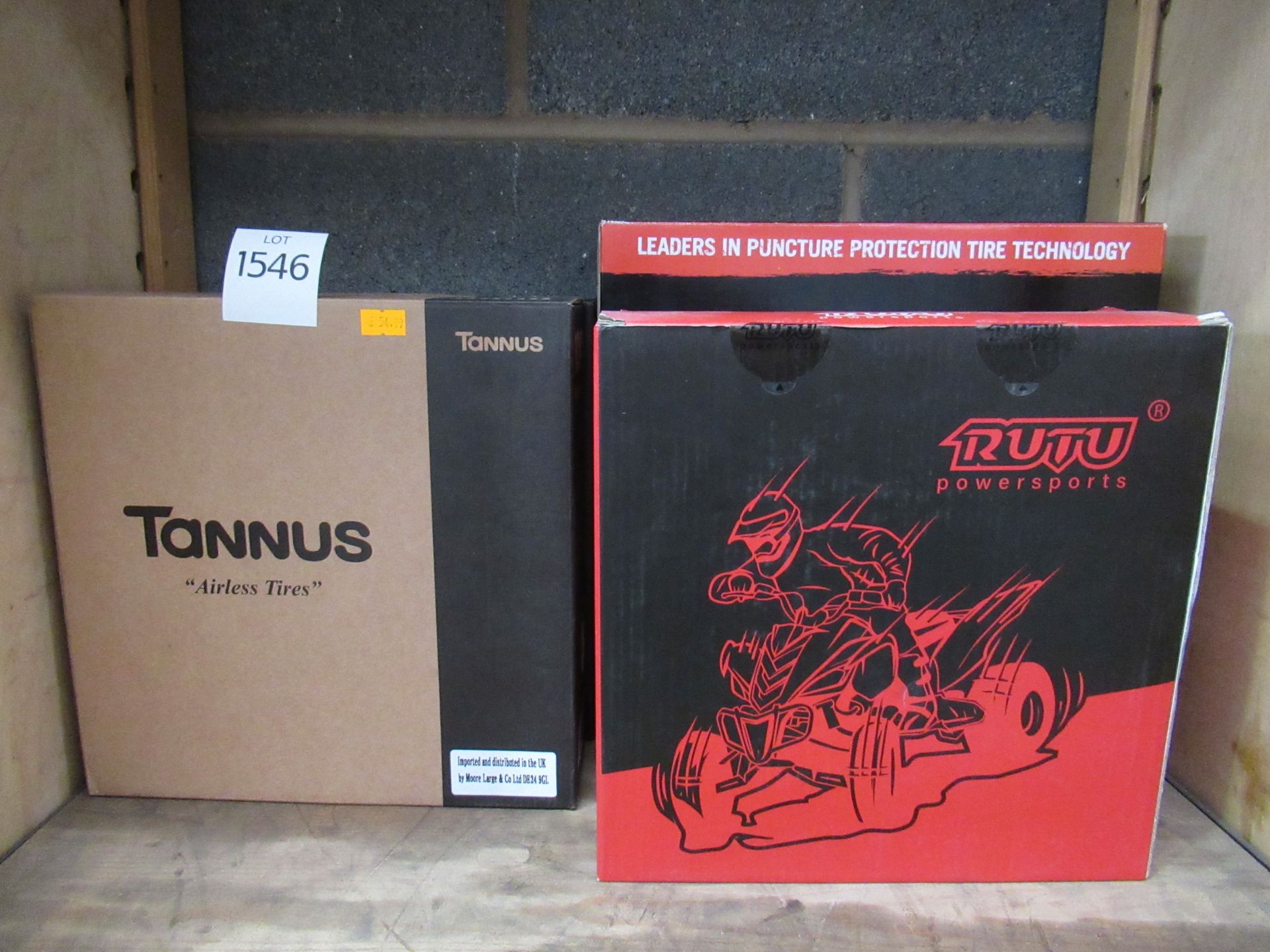 2 x Tannus New Slick 700x25c tyres (RRP£54.99 each); 2 x Rutu Powersports 10x2.125 inner tube and ty