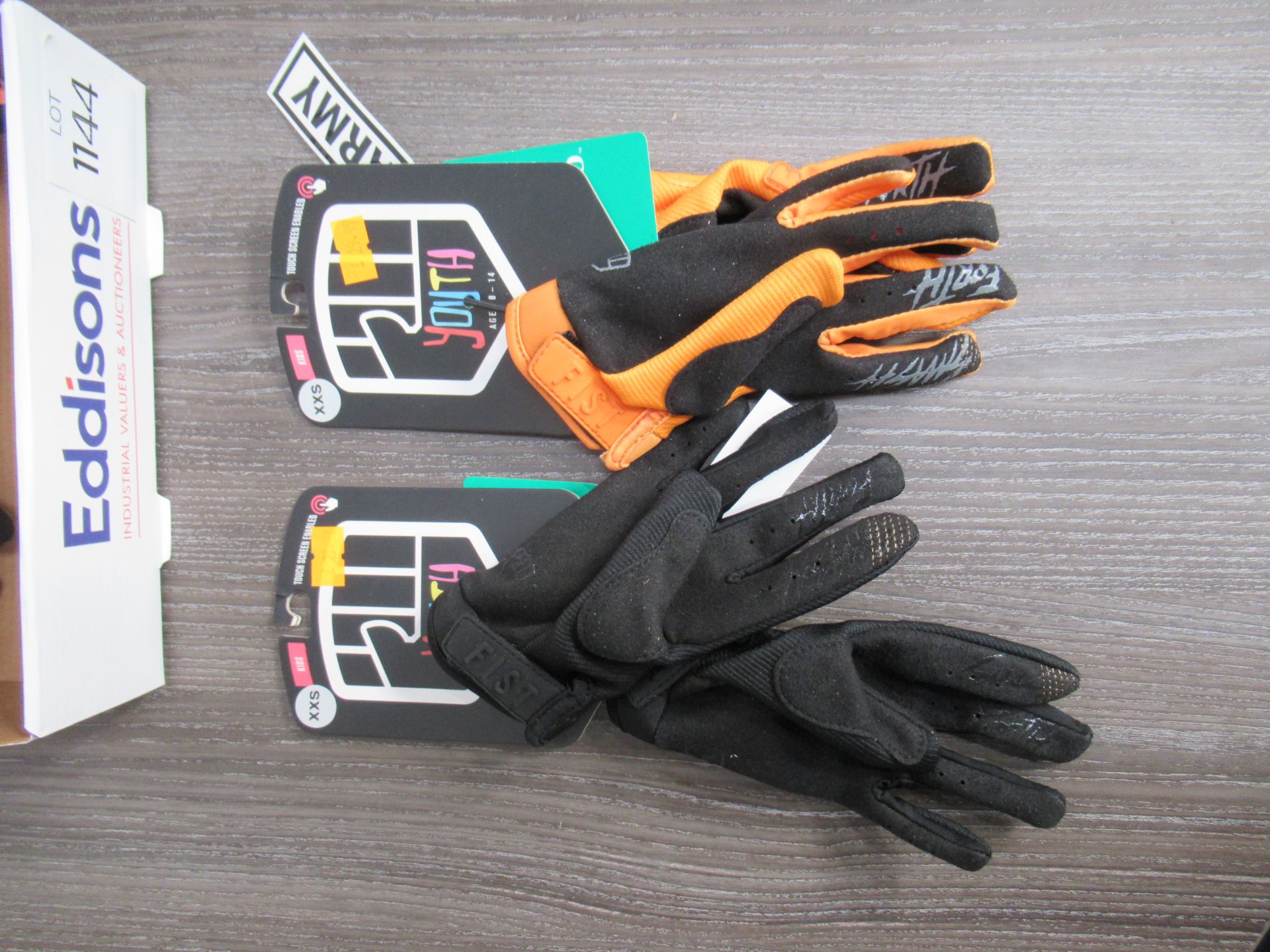 7 x pairs of Children's XS (3) and XXS (4) FIST Gloves (RRP£29.99 per pair) - Image 2 of 2