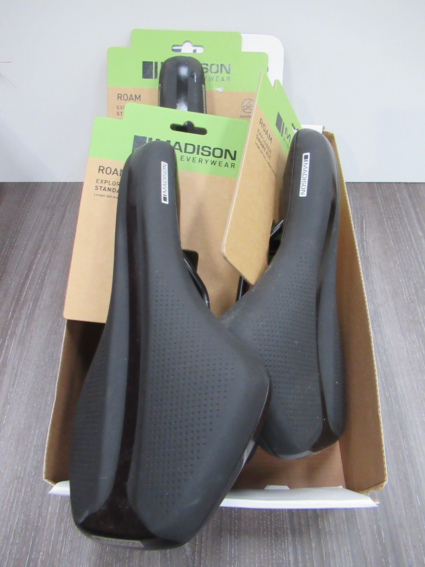 4 x Madison 'Roam" saddles: 2 x Short fit; 2 x standard fit (RRP£34.99 each)