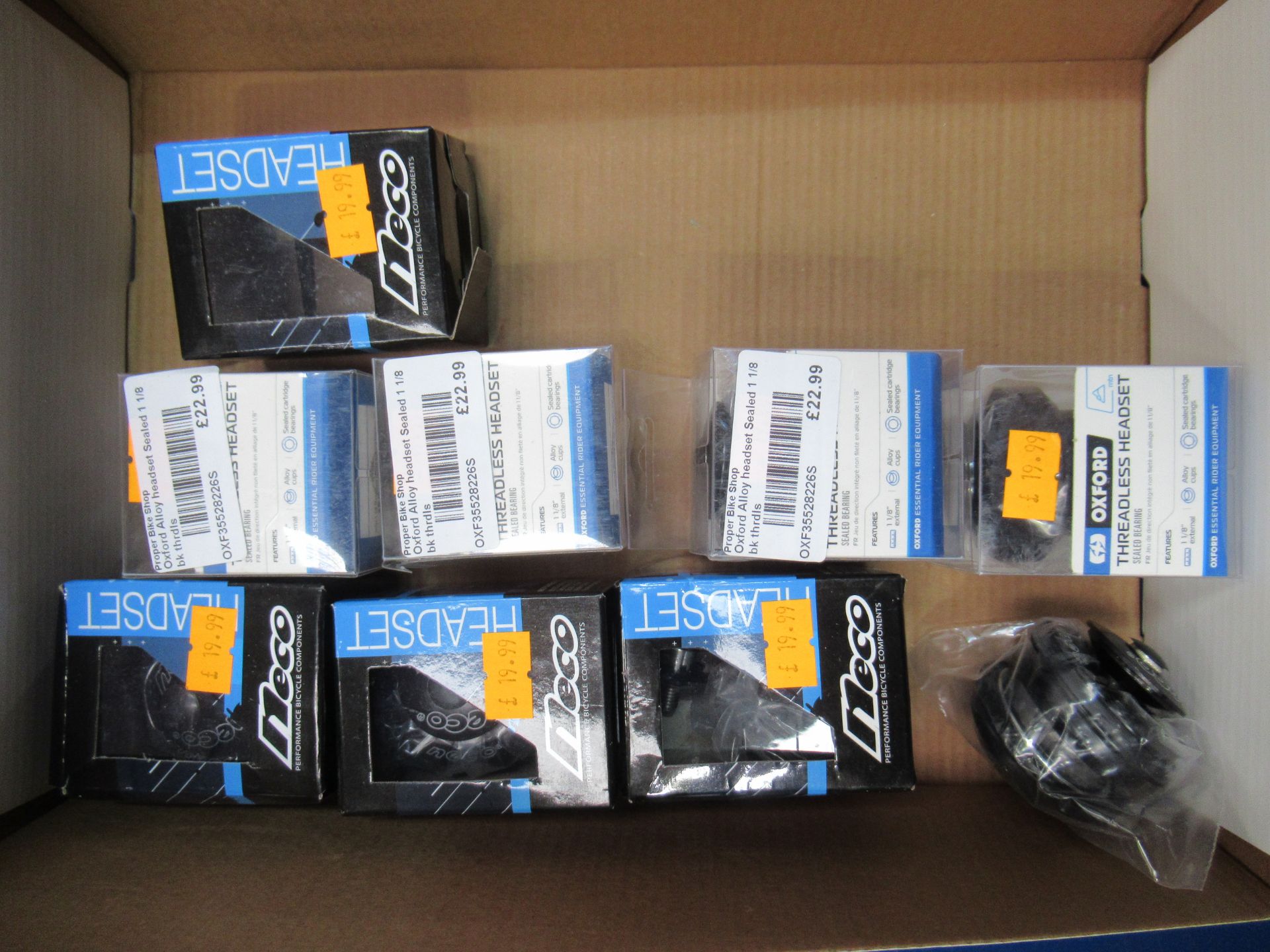 8 x headsets: 4 x Neco (RRP£19.99 each) and 4 x Oxford 1 1/8" (RRP£22.99 each) - Image 2 of 2