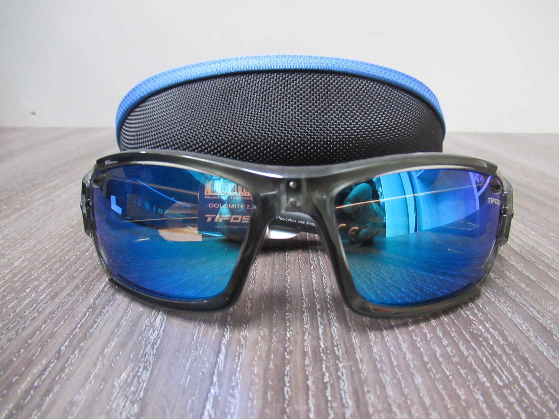 Tifosi Dolomite 2.0 Crystal Smoke Sunglasses (RRP£79.99)
