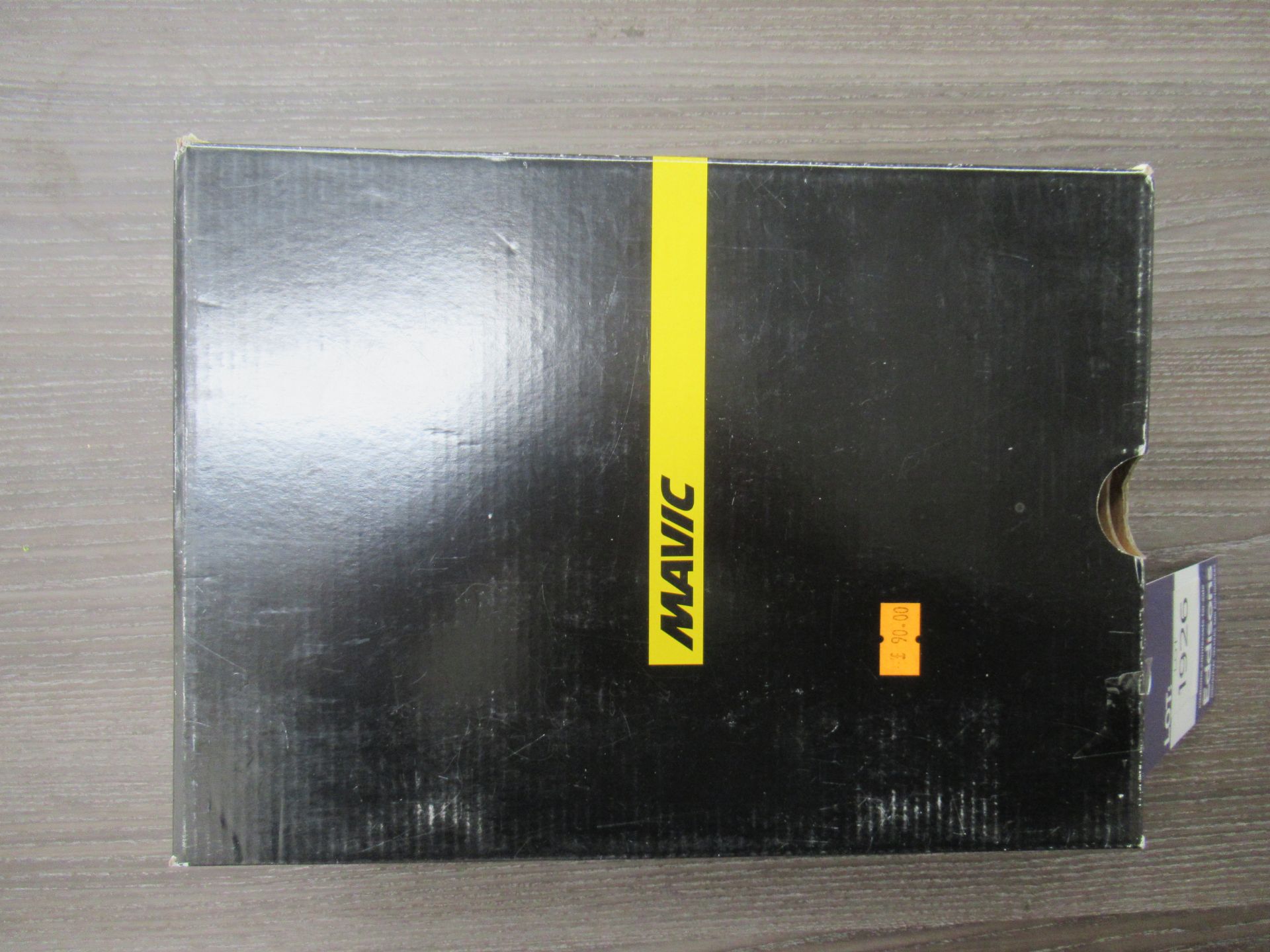 Pair of Mavic Crossmax cycling shoes (black/white/black) - boxed EU size 39 1/3 (RRP£90) - Image 2 of 4