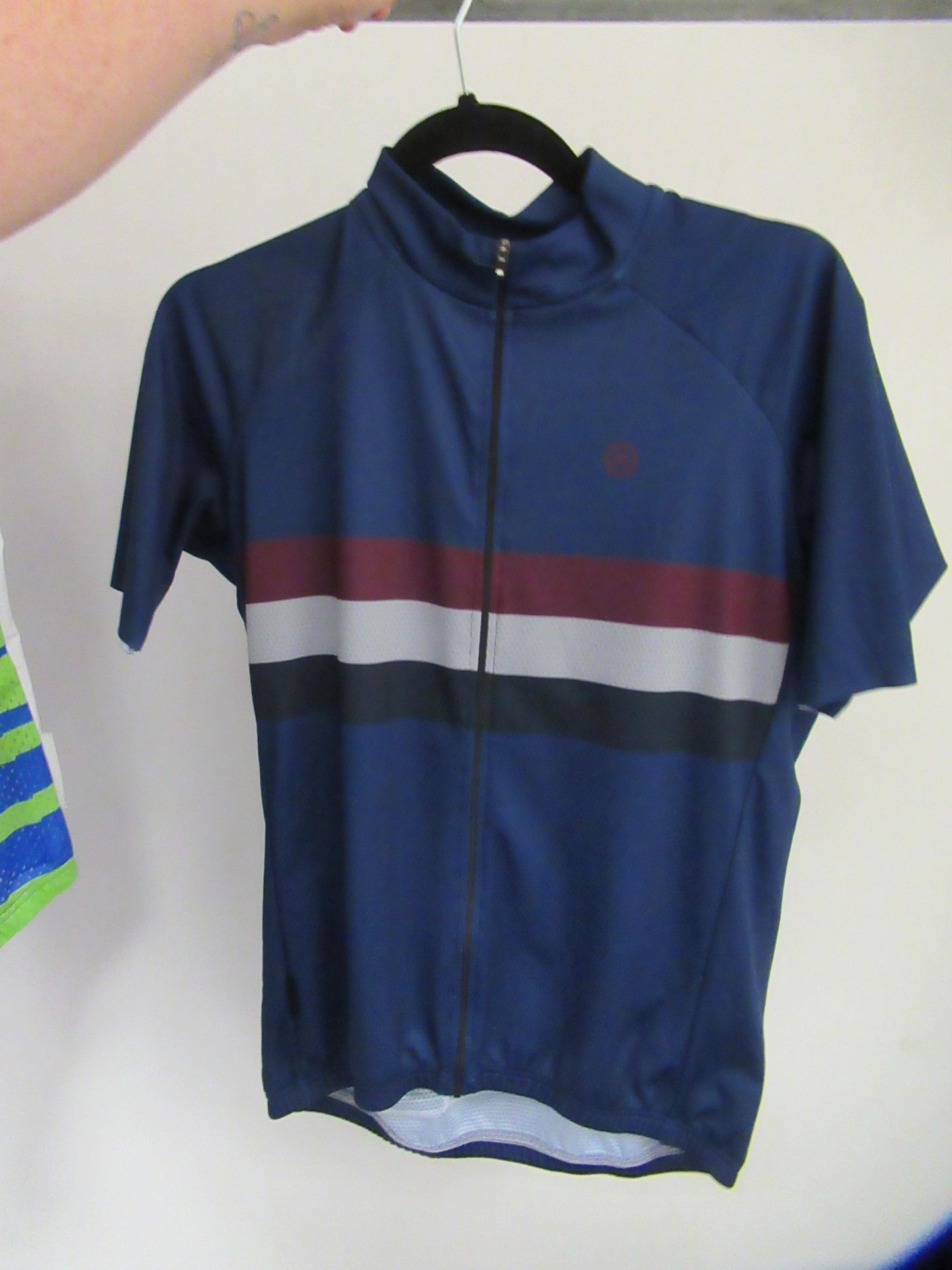 XL Male Cycling Clothes - Image 5 of 5