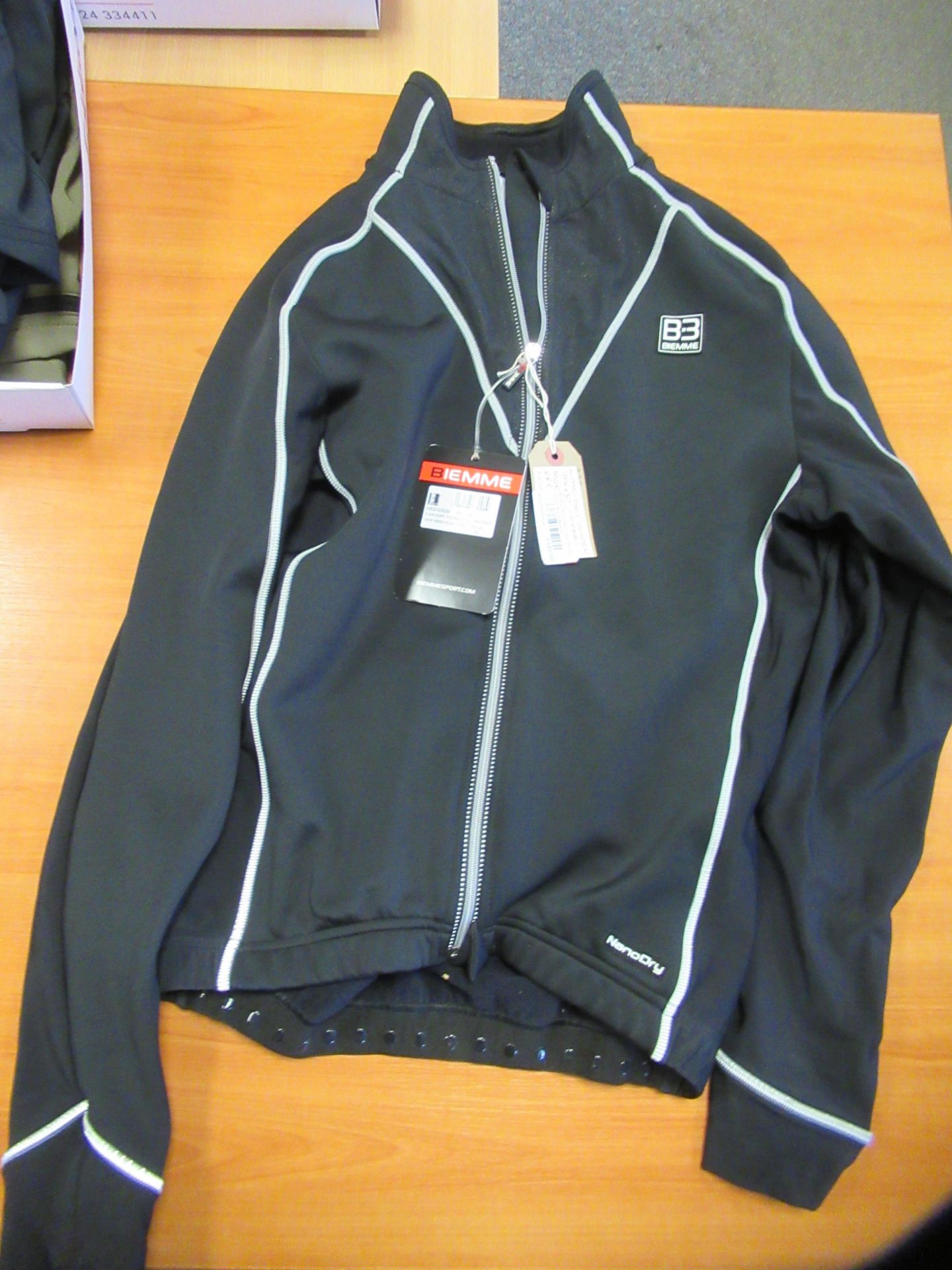 M Male Cycling Clothes - Image 4 of 4