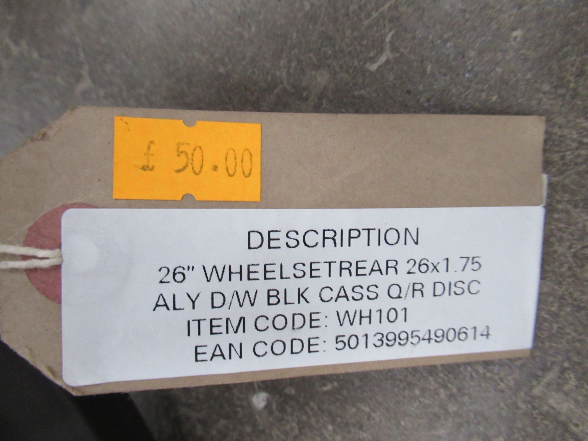 2 x 26" sized bicycle wheels (RRP£50 each) - Image 6 of 6