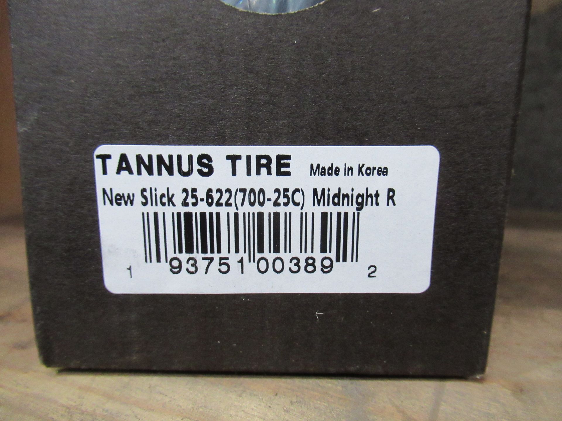2 x Tannus New Slick 700x25c tyres (RRP£54.99 each); 2 x Rutu Powersports 10x2.125 inner tube and ty - Image 6 of 6