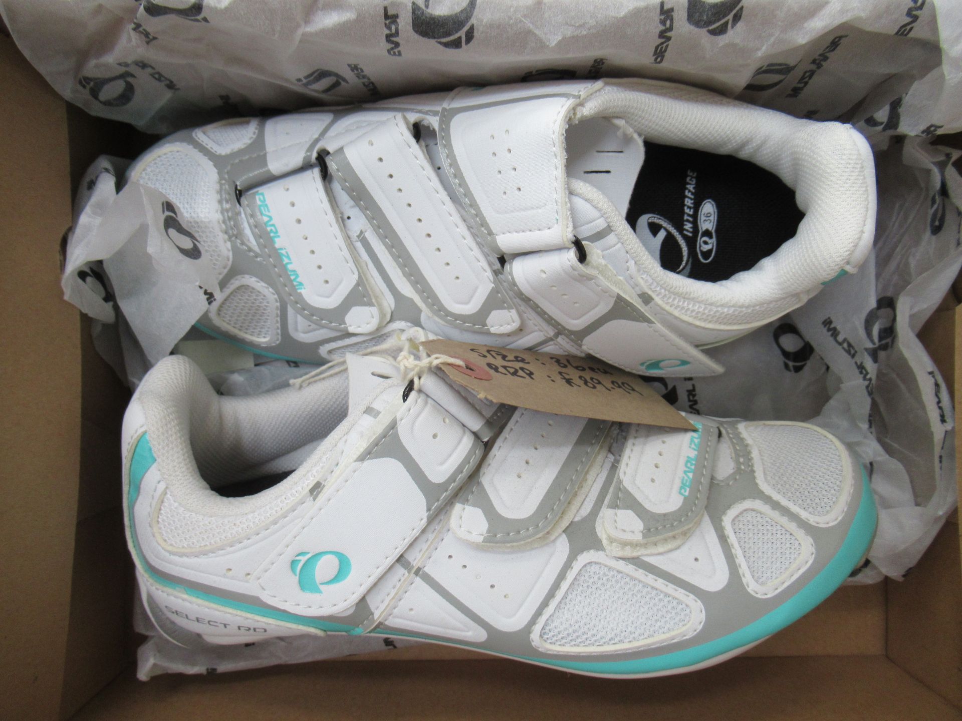 Pair of Pearl Izumi W Select RD IV ladies cycling shoes (white/aqua mint) - boxed EU size 36 (RRP£89 - Image 4 of 4