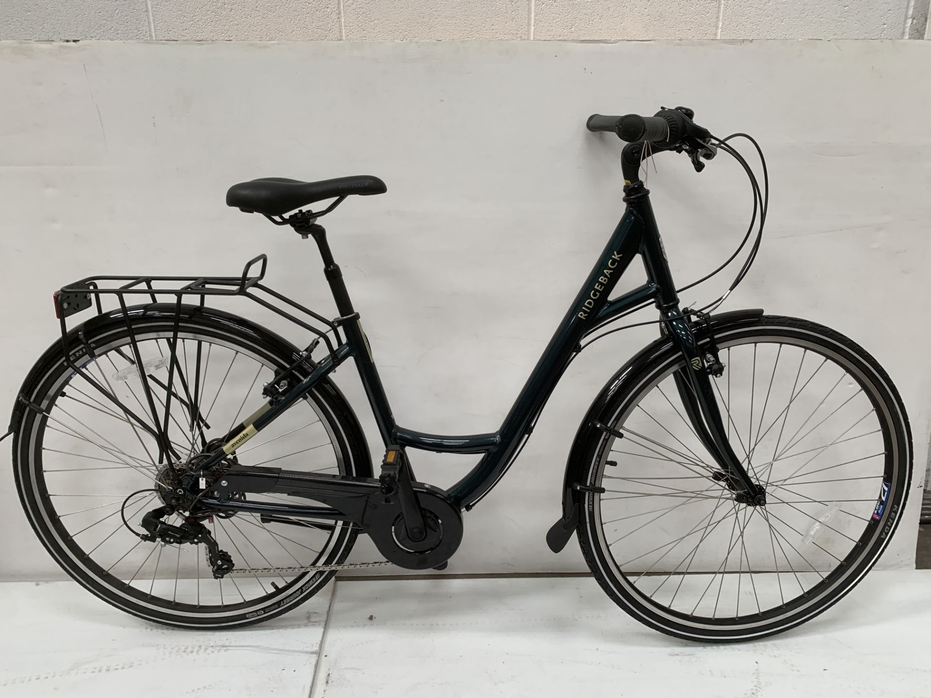 Ridgeback Avenida 17" 'Green' Bicycle. RRP £649