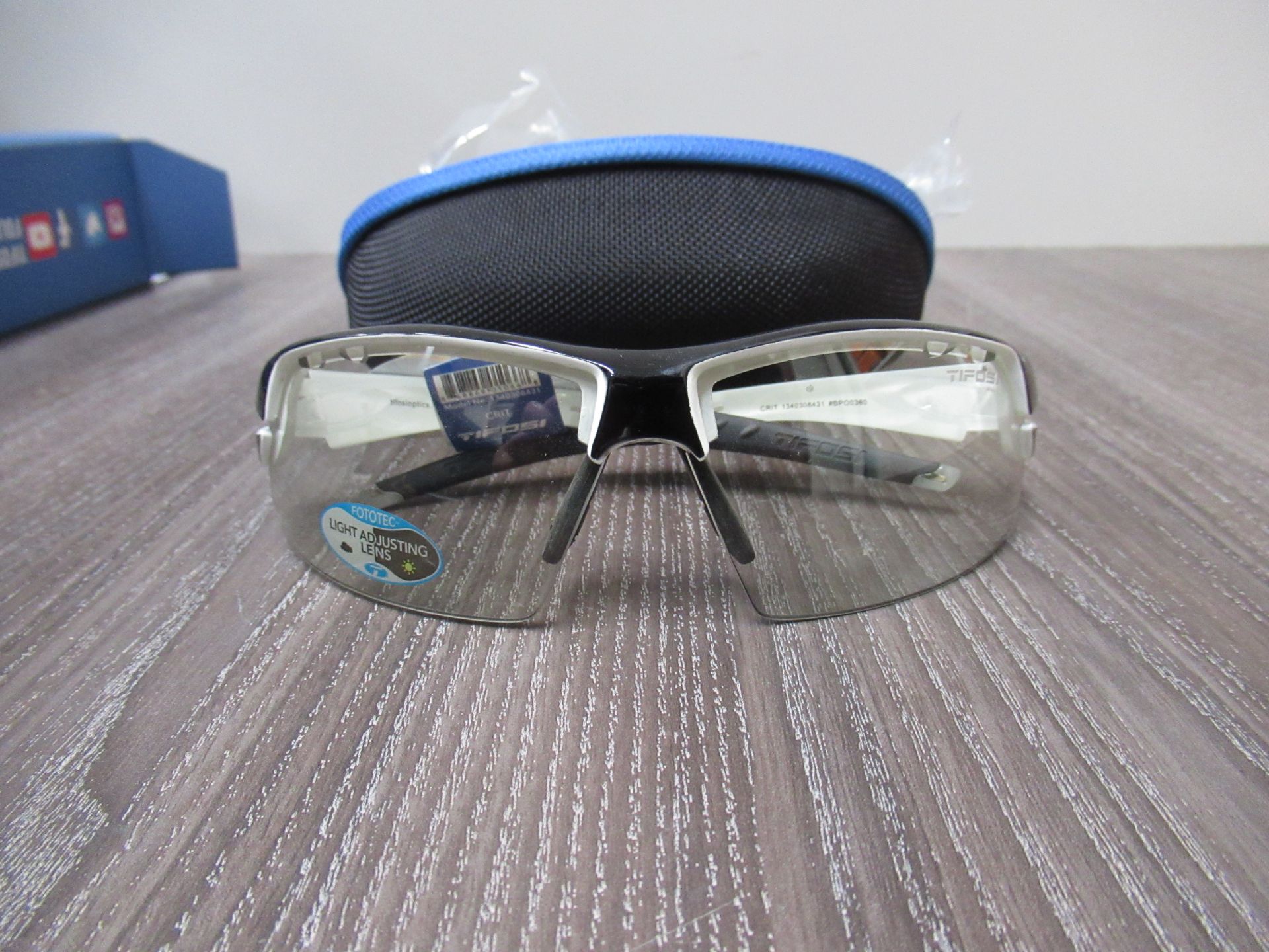 Tifosi Crit Crystal Black Sunglasses (RRP£79.99)